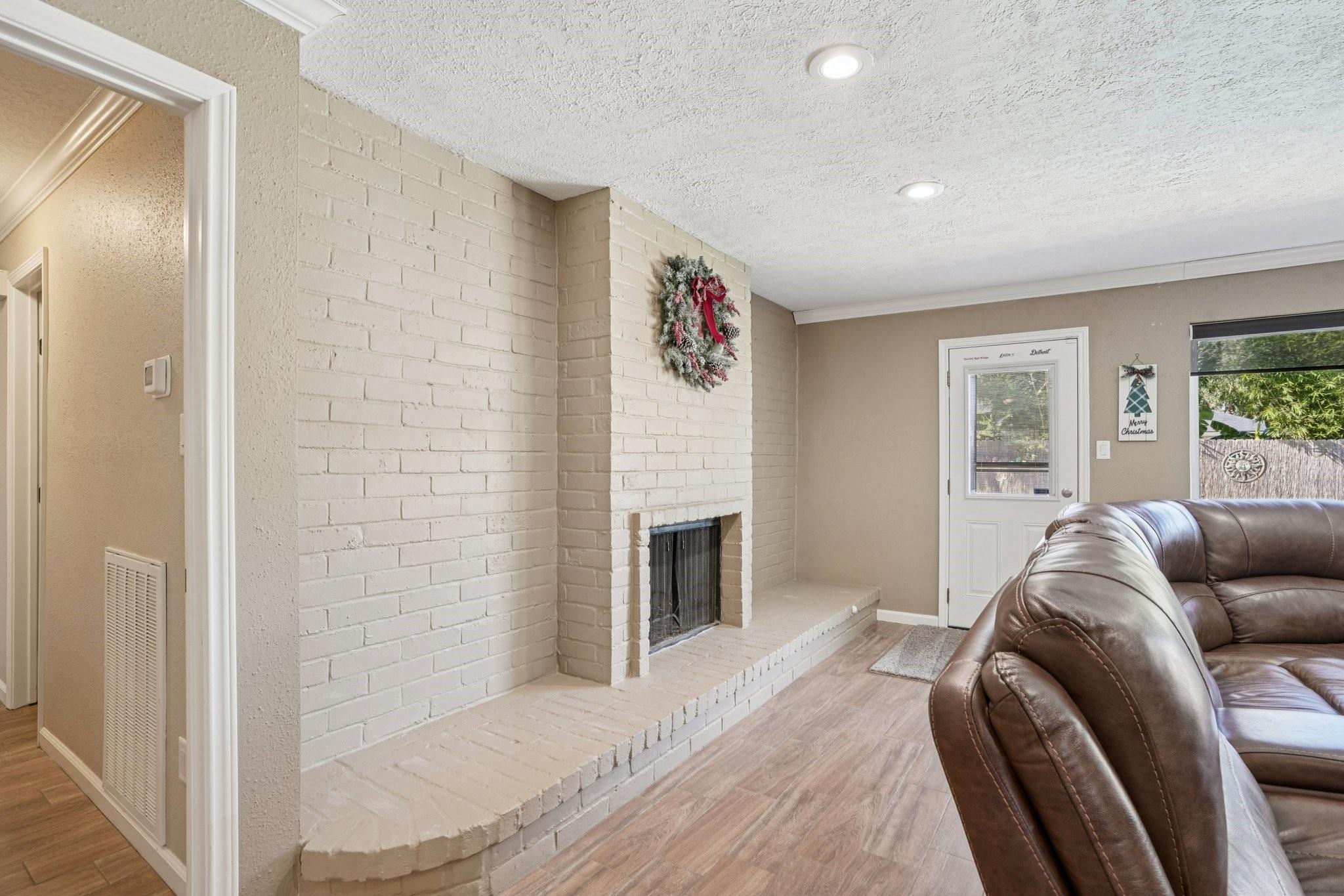 5202 Appleblossom Lane