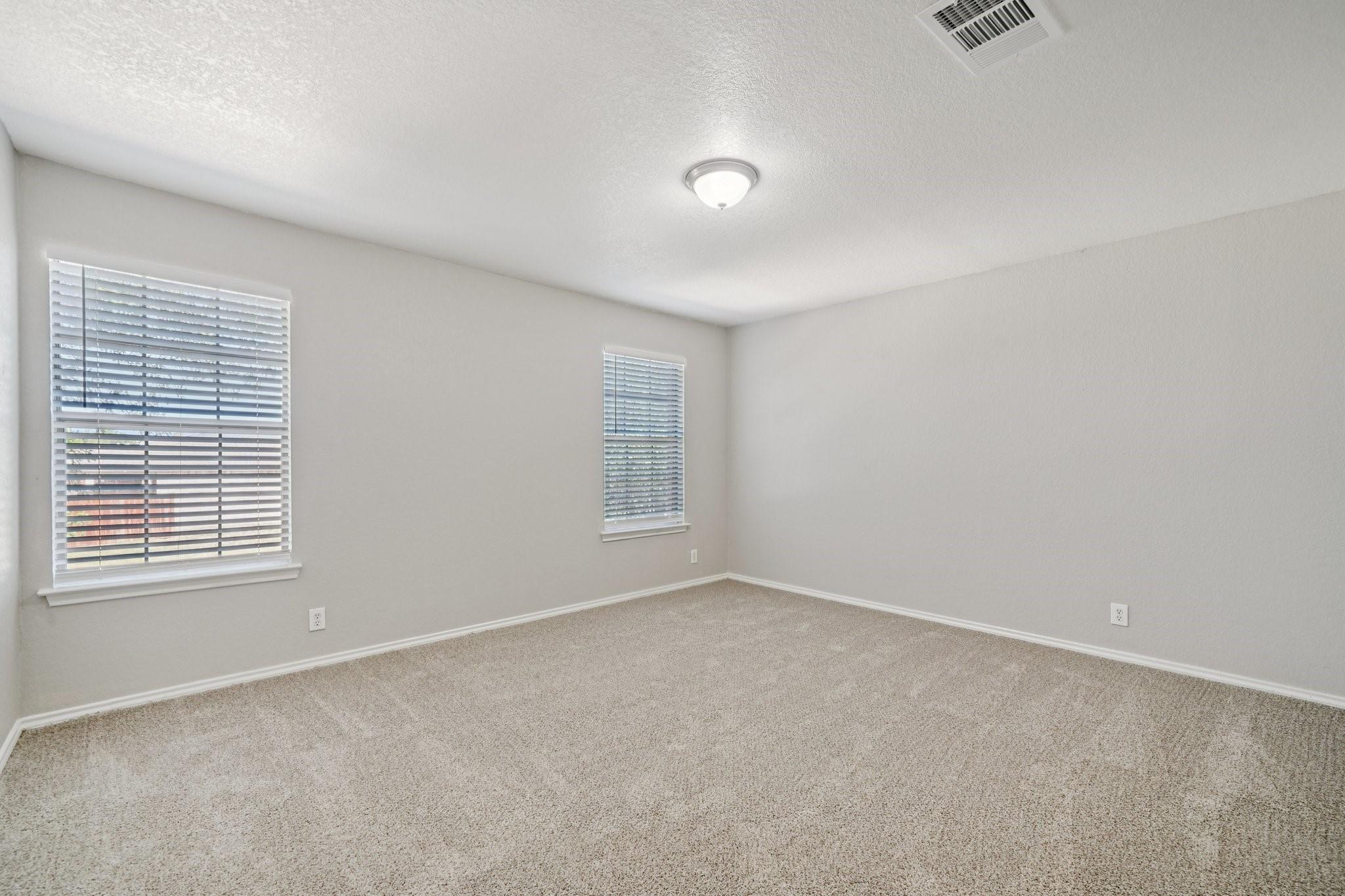 7734 Barhill Post