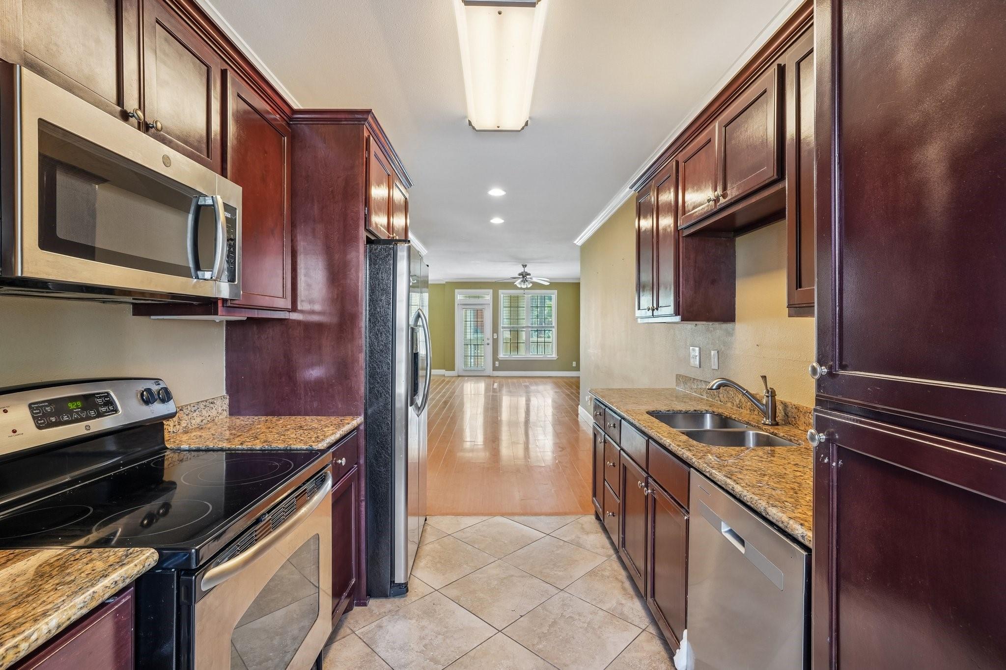 7000 Seawall Boulevard # 923