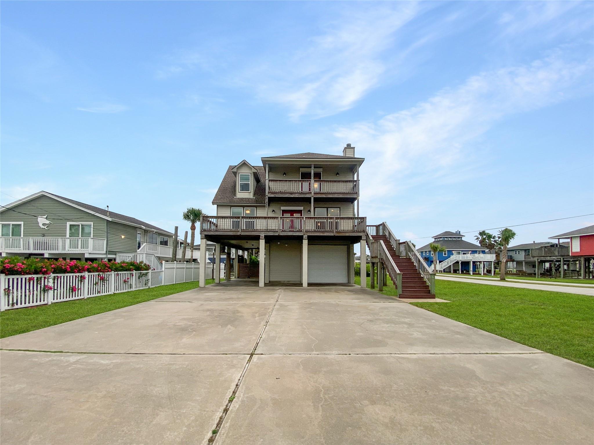 21927 Guadalupe Drive