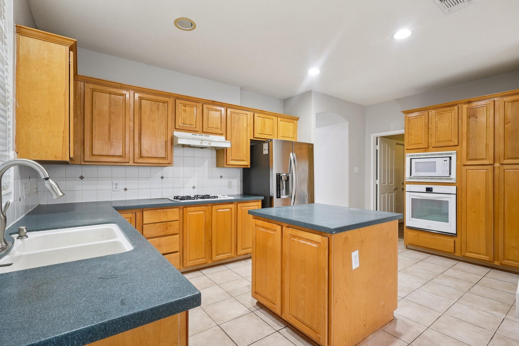 3402 Marion Circle