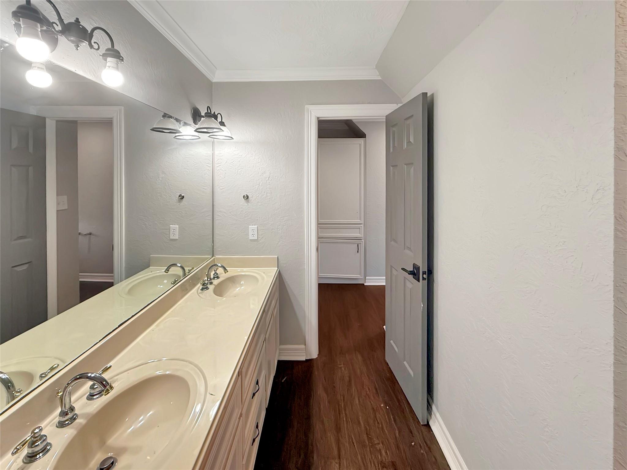 1330 Woodway Boulevard