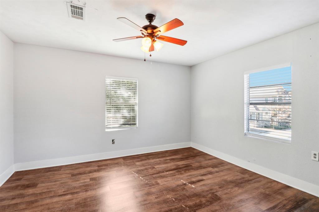 1327 33rd Street