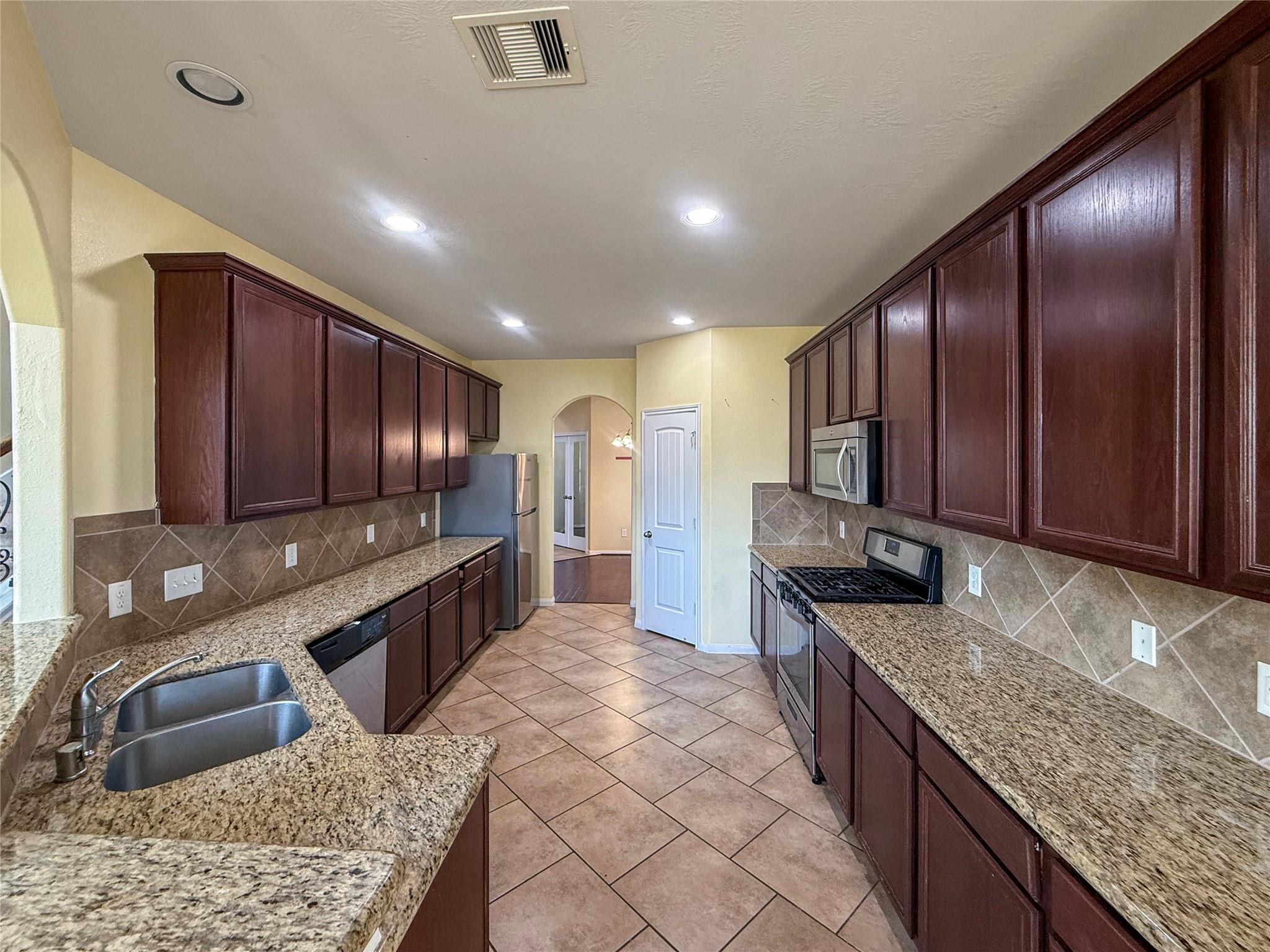 1610 Mason Knights Drive