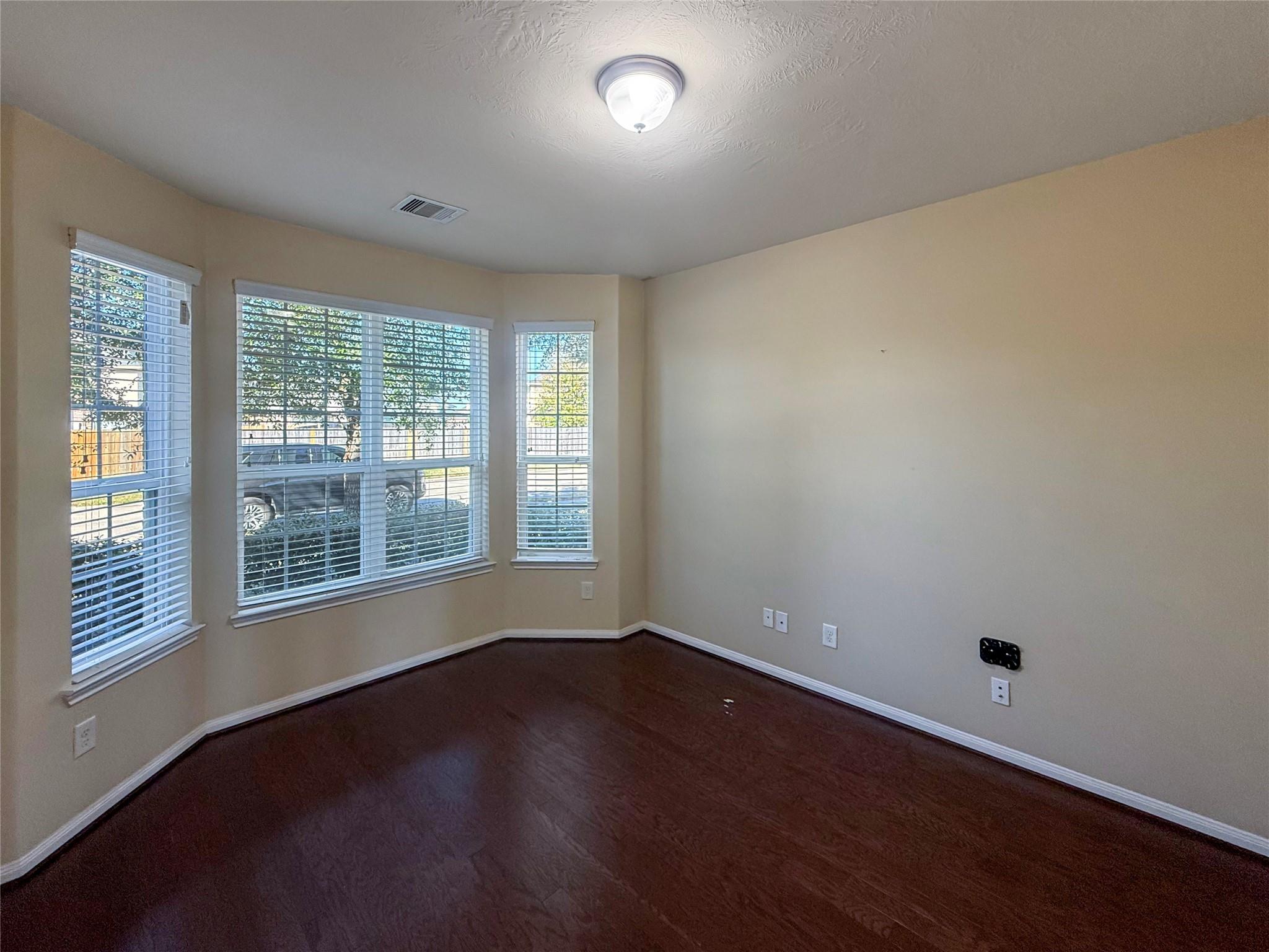 1610 Mason Knights Drive