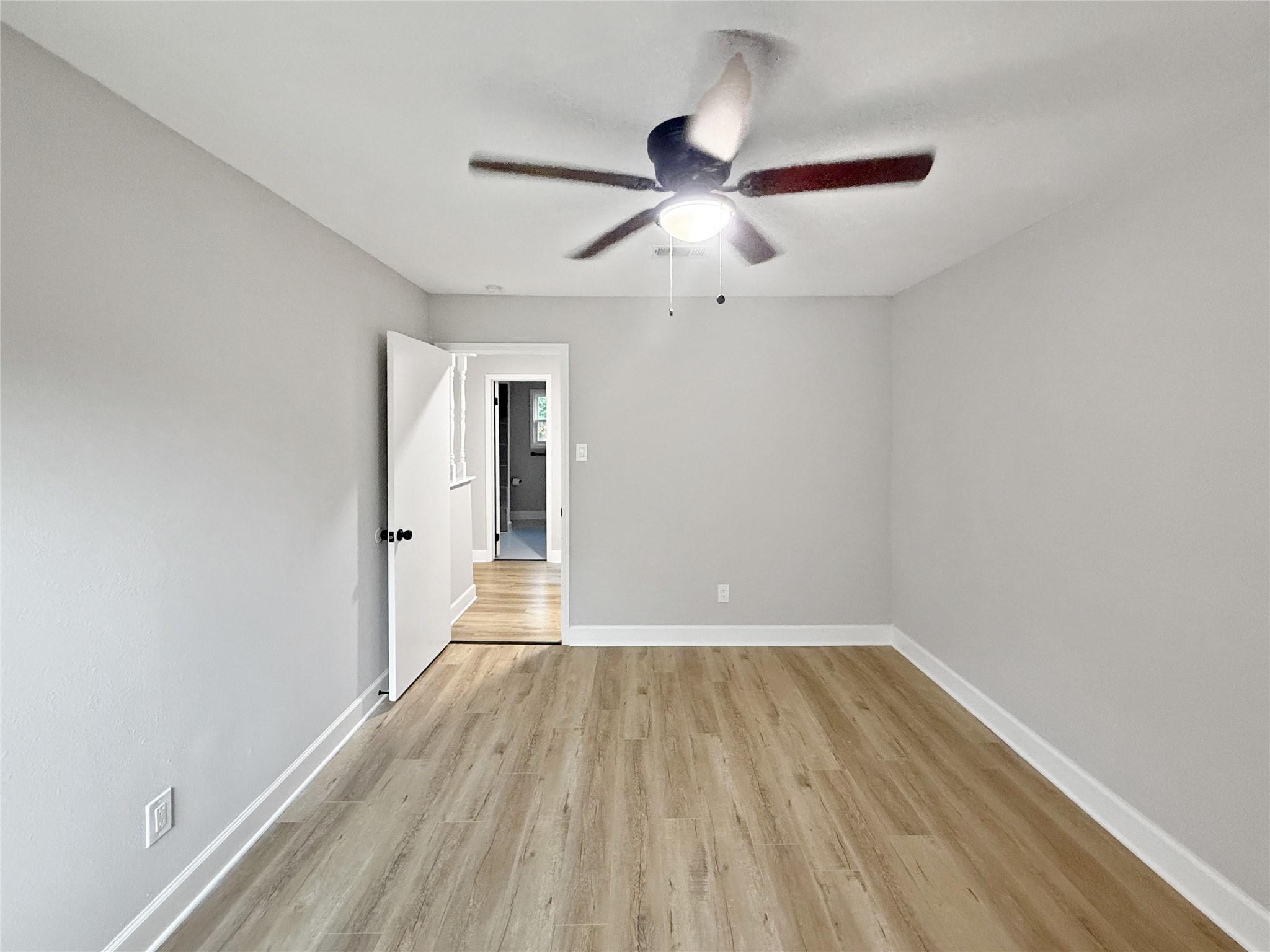 5318 Lacreek Lane