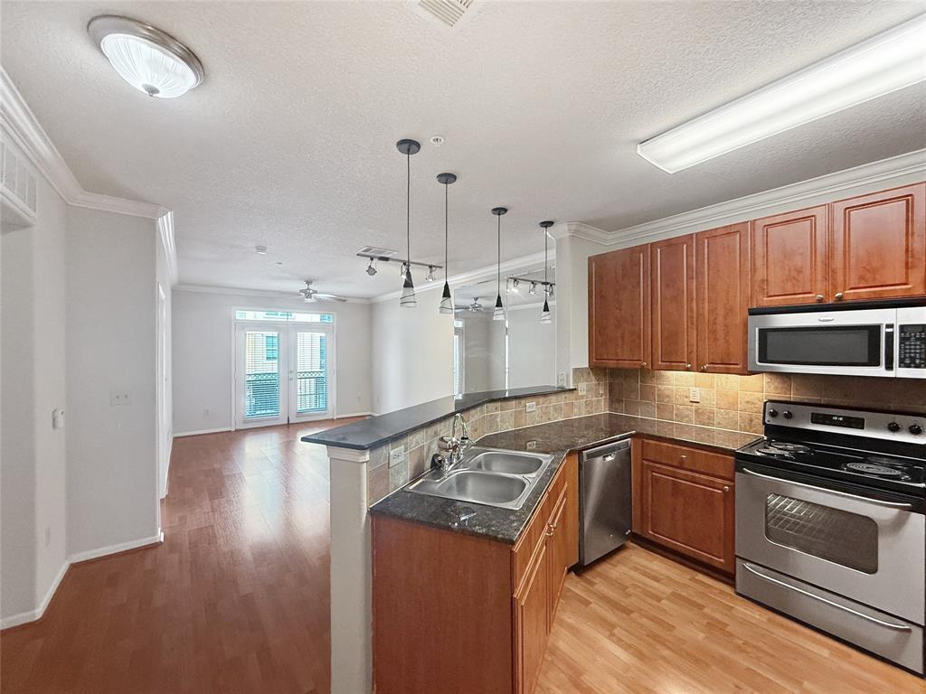 1711 Old Spanish Trail # 240