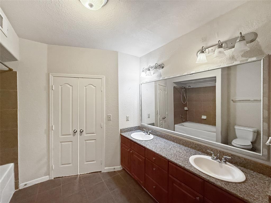 1711 Old Spanish Trail # 240