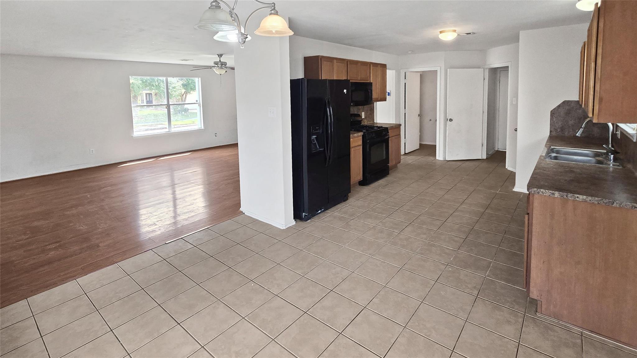 2843 Maybrook Hollow Lane