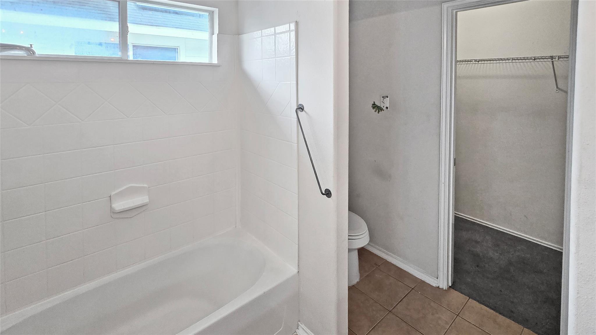 2843 Maybrook Hollow Lane