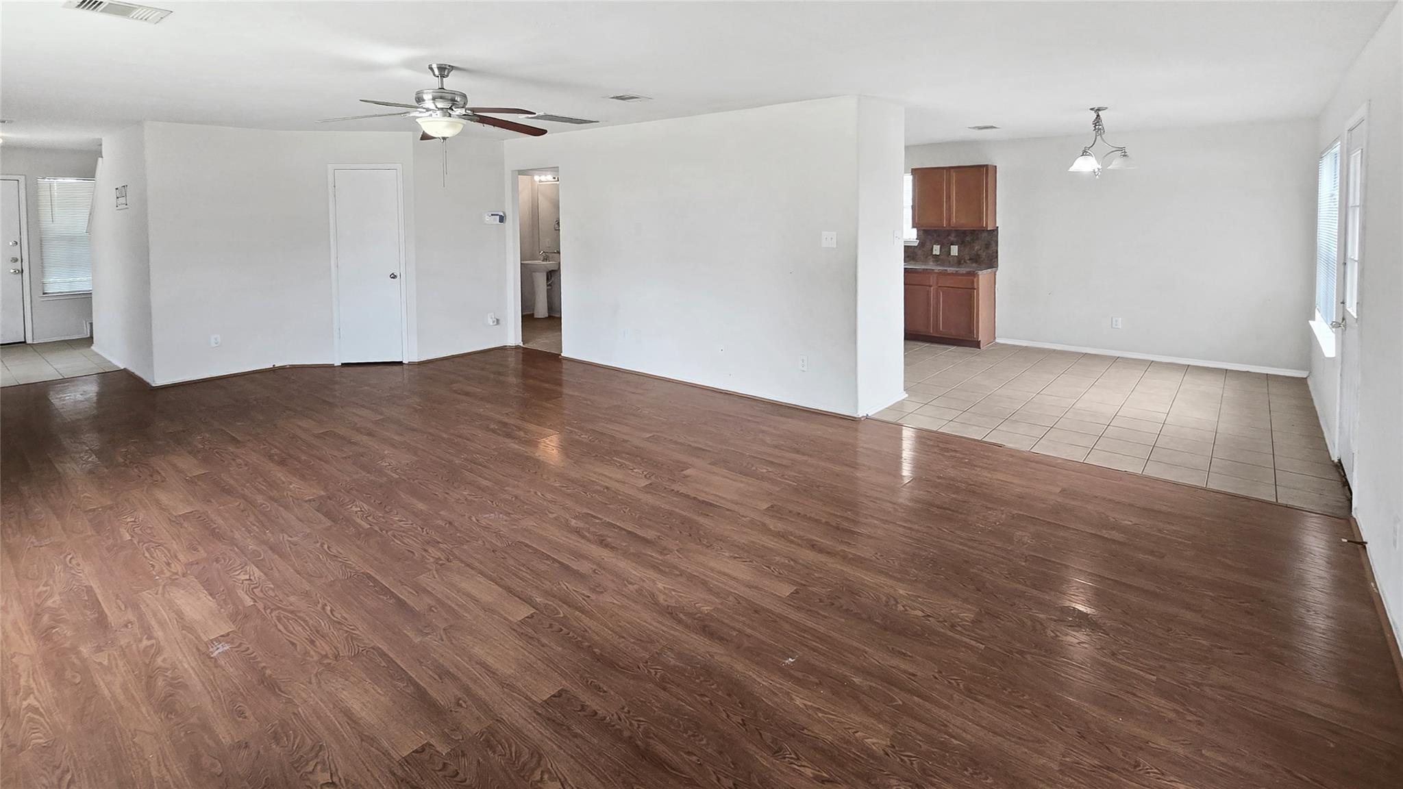 2843 Maybrook Hollow Lane