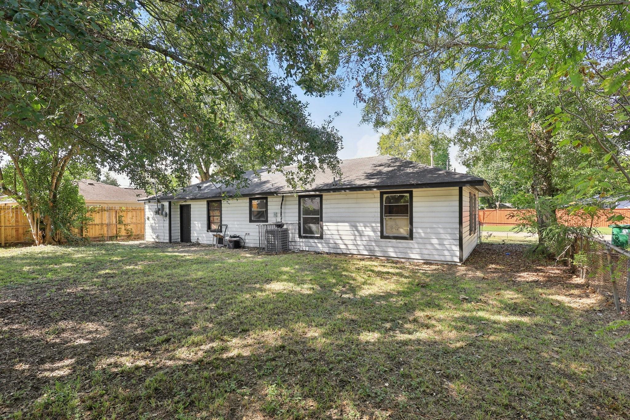 1206 Canterview Drive