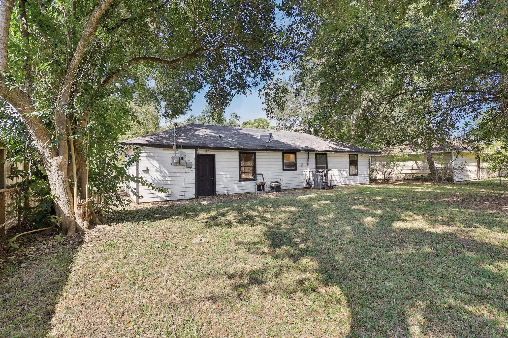 1206 Canterview Drive