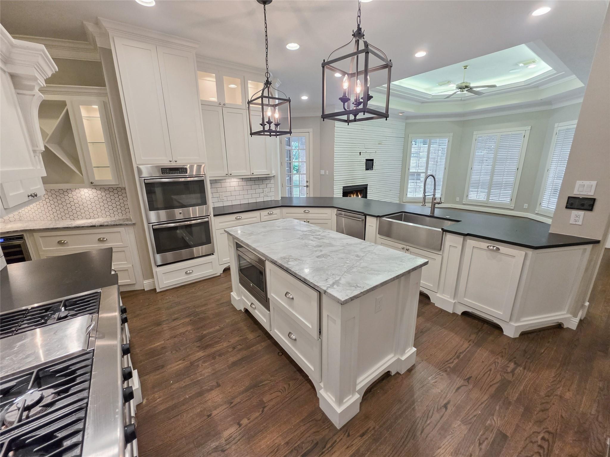3815 Loch Glen Court