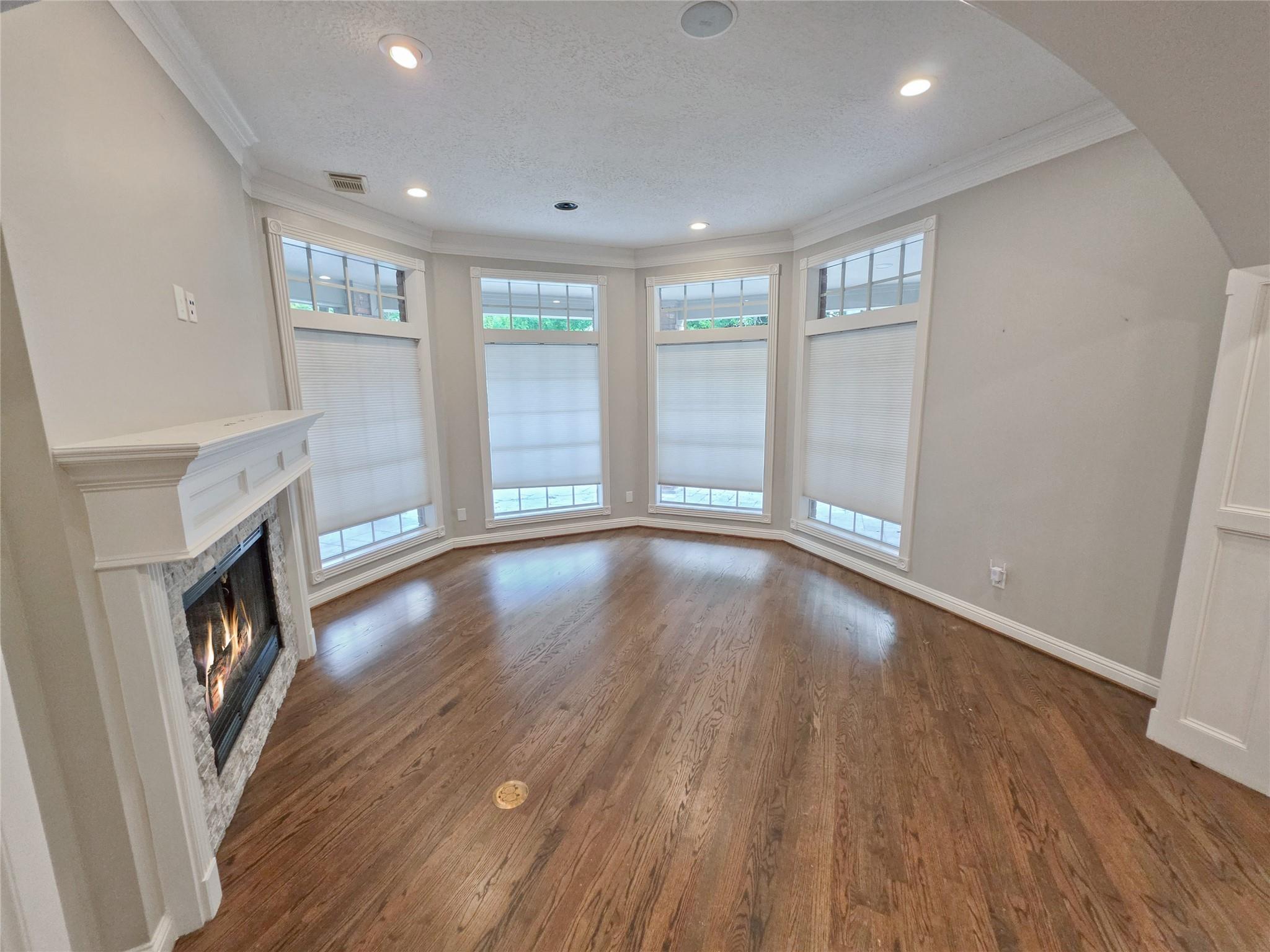 3815 Loch Glen Court