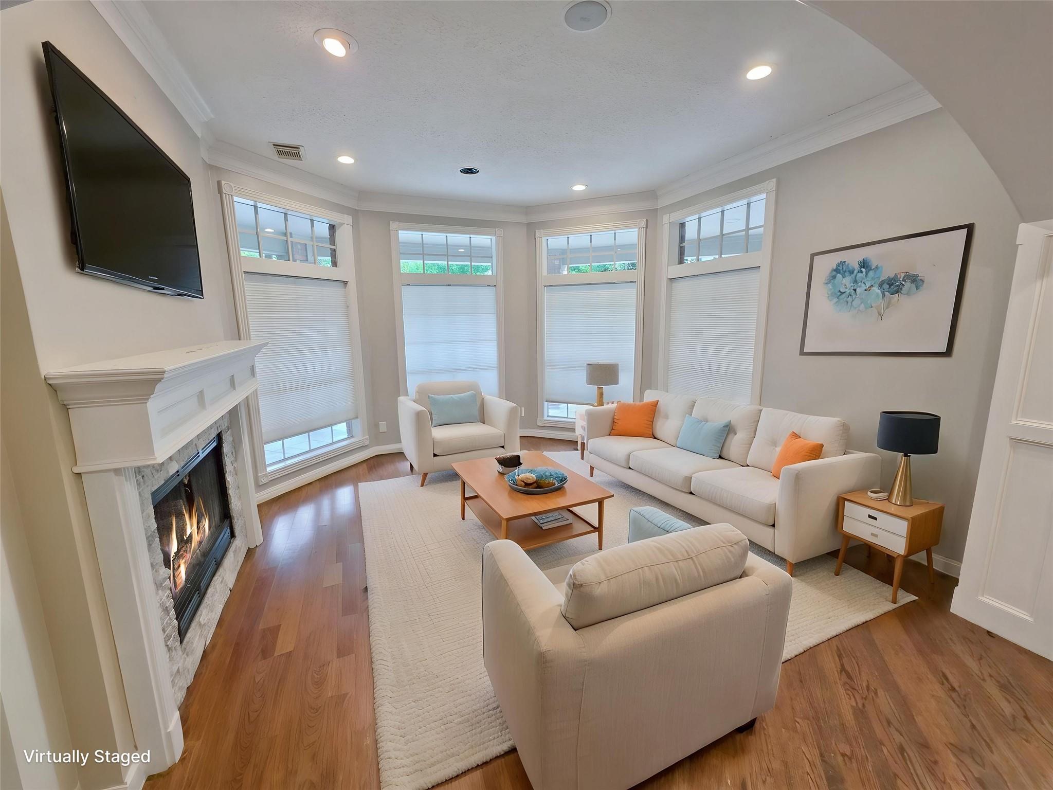 3815 Loch Glen Court