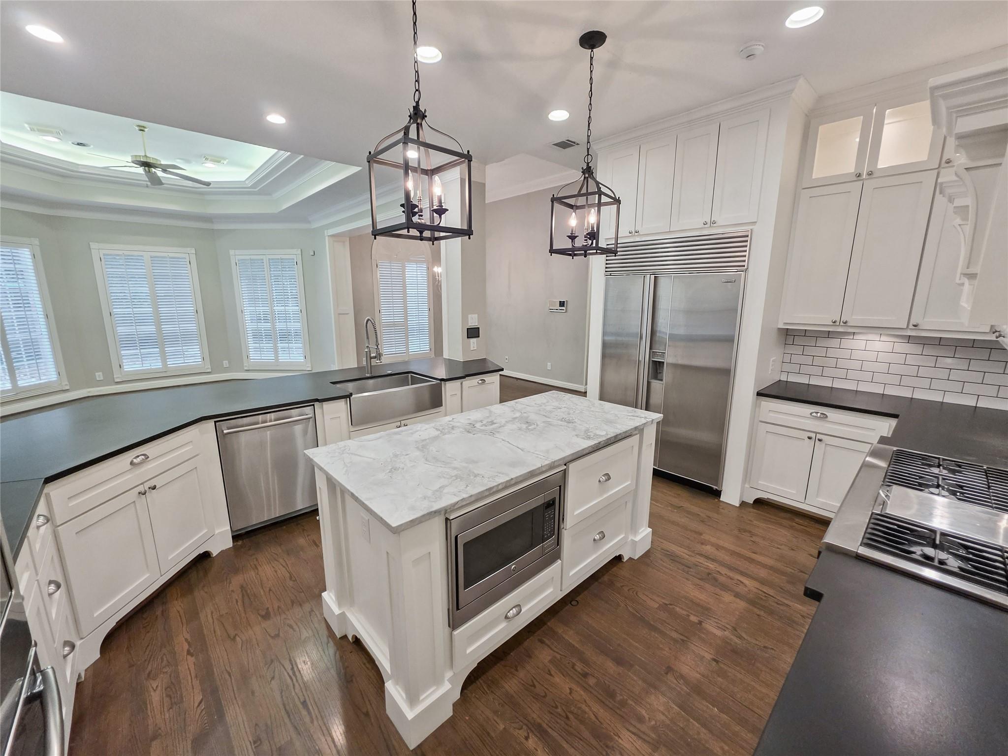 3815 Loch Glen Court