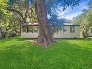 121 Wisteria Street
