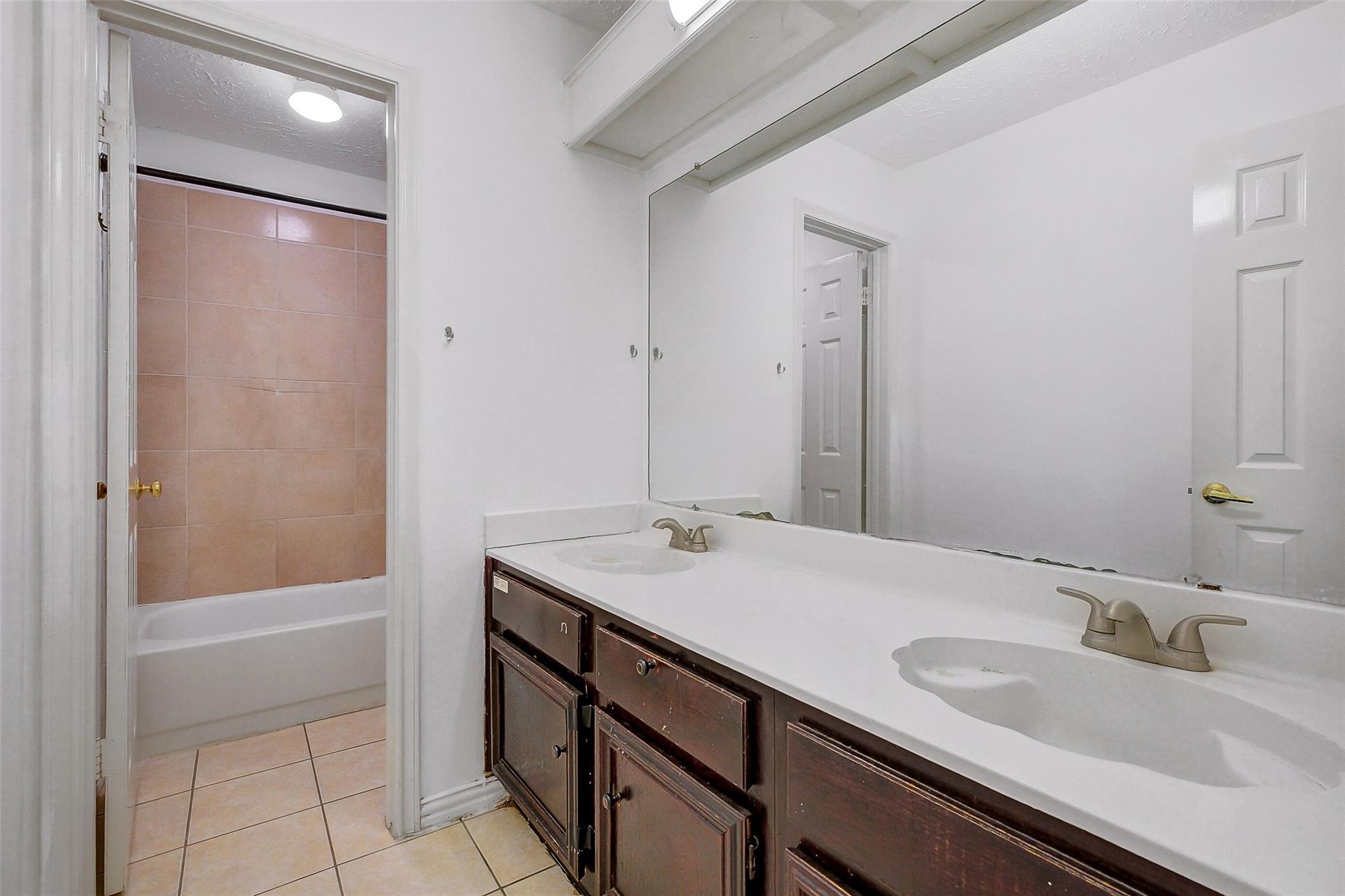 3103 Ashford Bend Drive