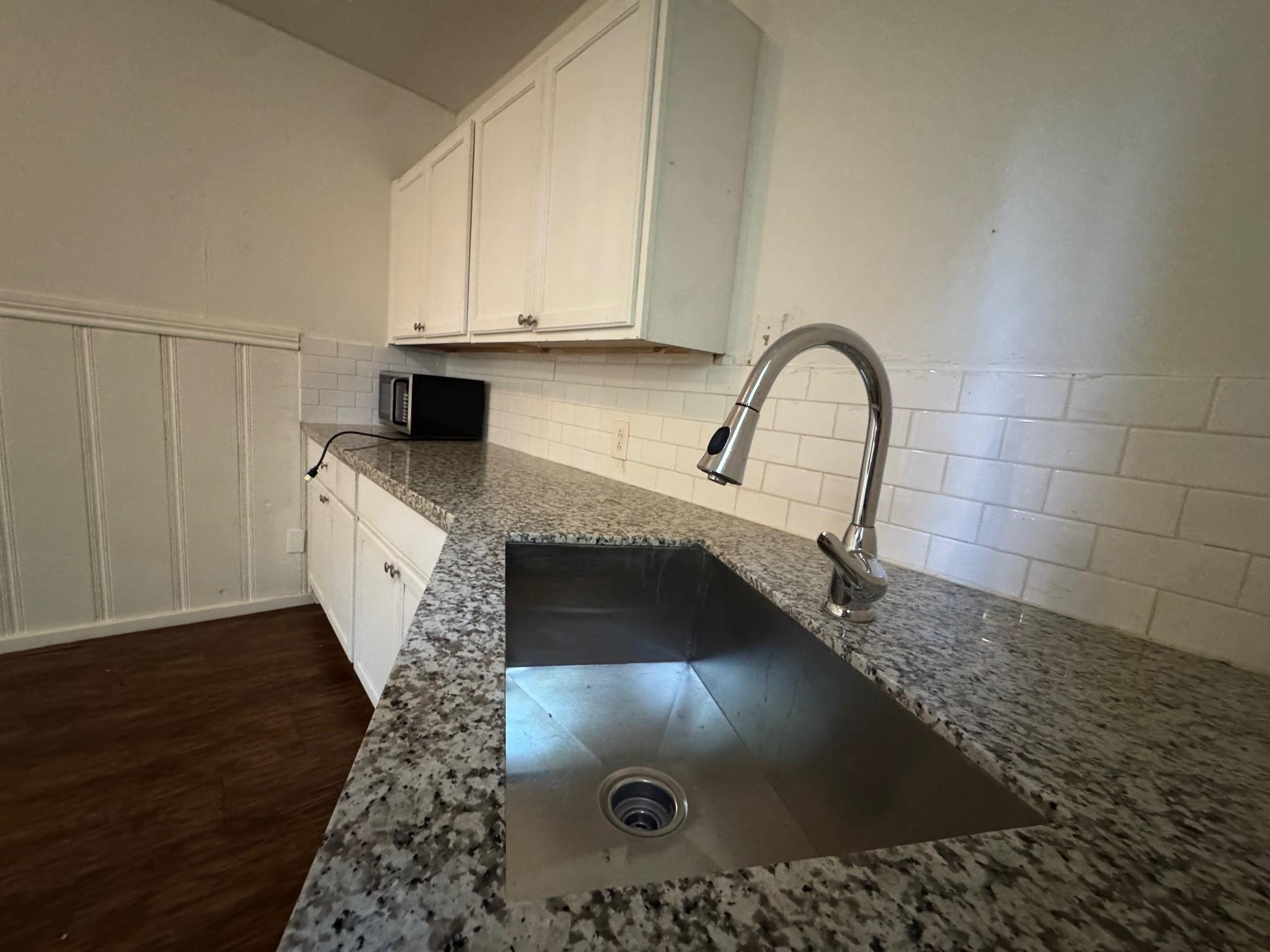 1104 Maple 1/2 Street # 2