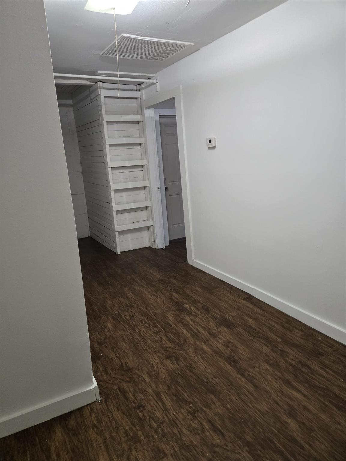 1104 Maple 1/2 Street # 2