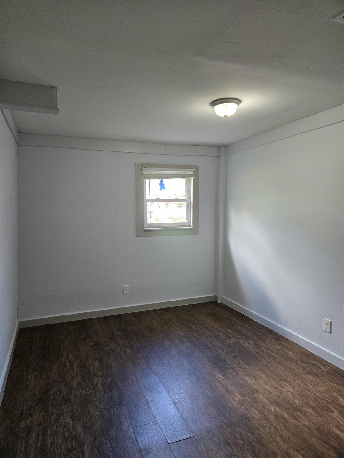 1104 Maple 1/2 Street # 2