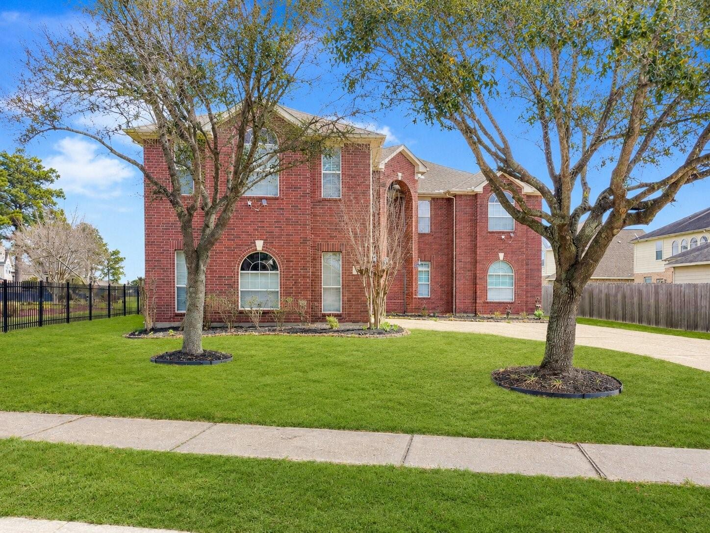 19414 Countryroad Drive