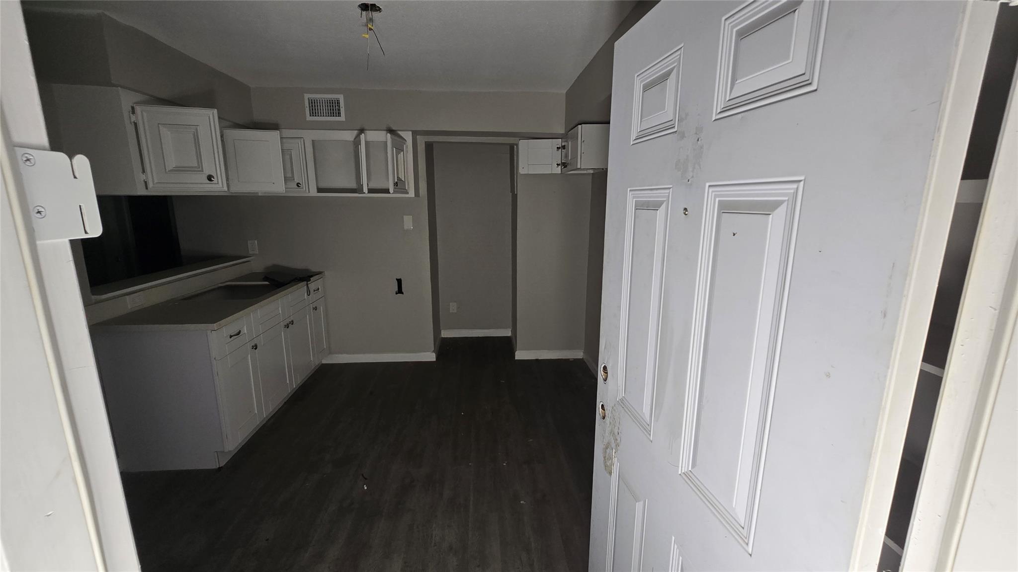 6723 South Loop E # 9