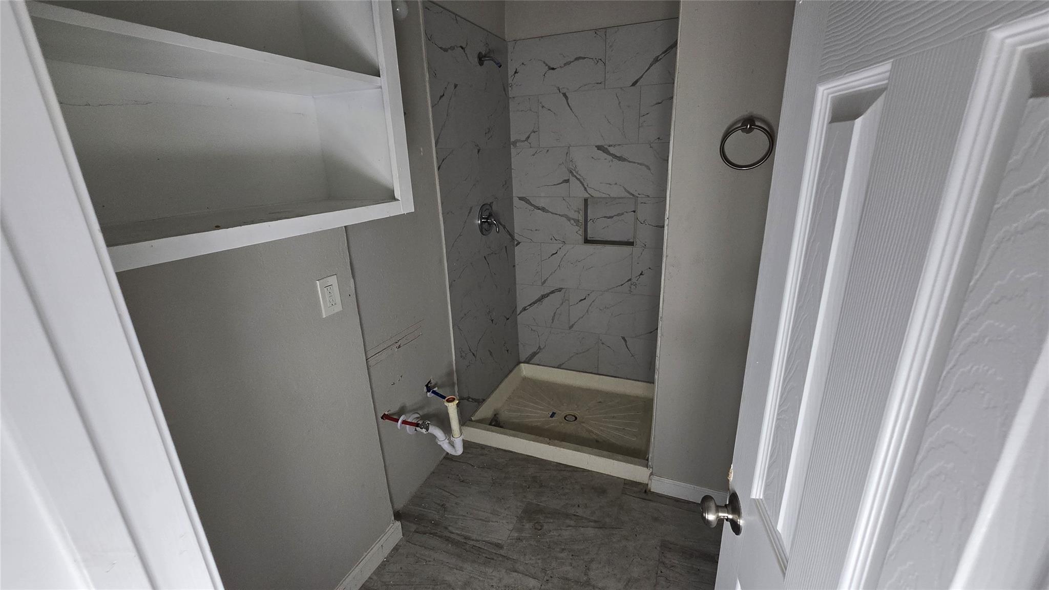 6723 South Loop E # 9