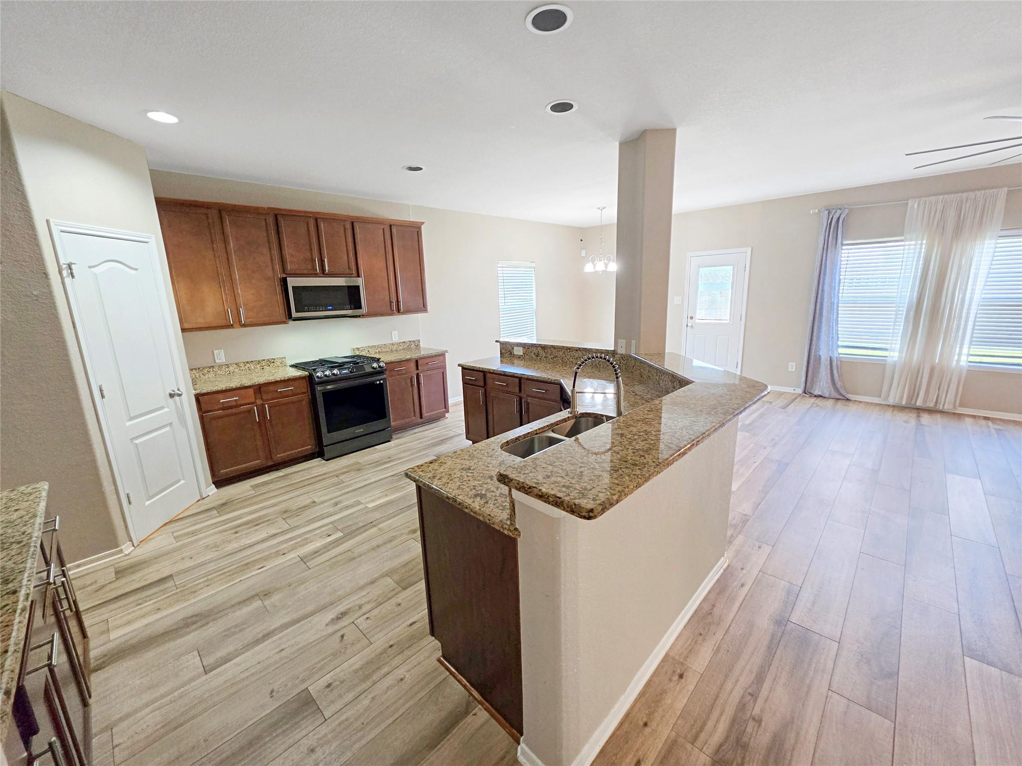 2835 Mustang Hill Lane