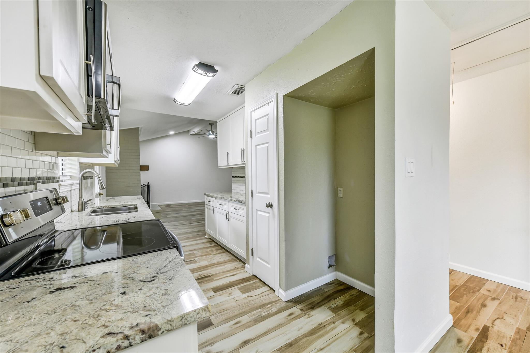 5206 Appleblossom Lane