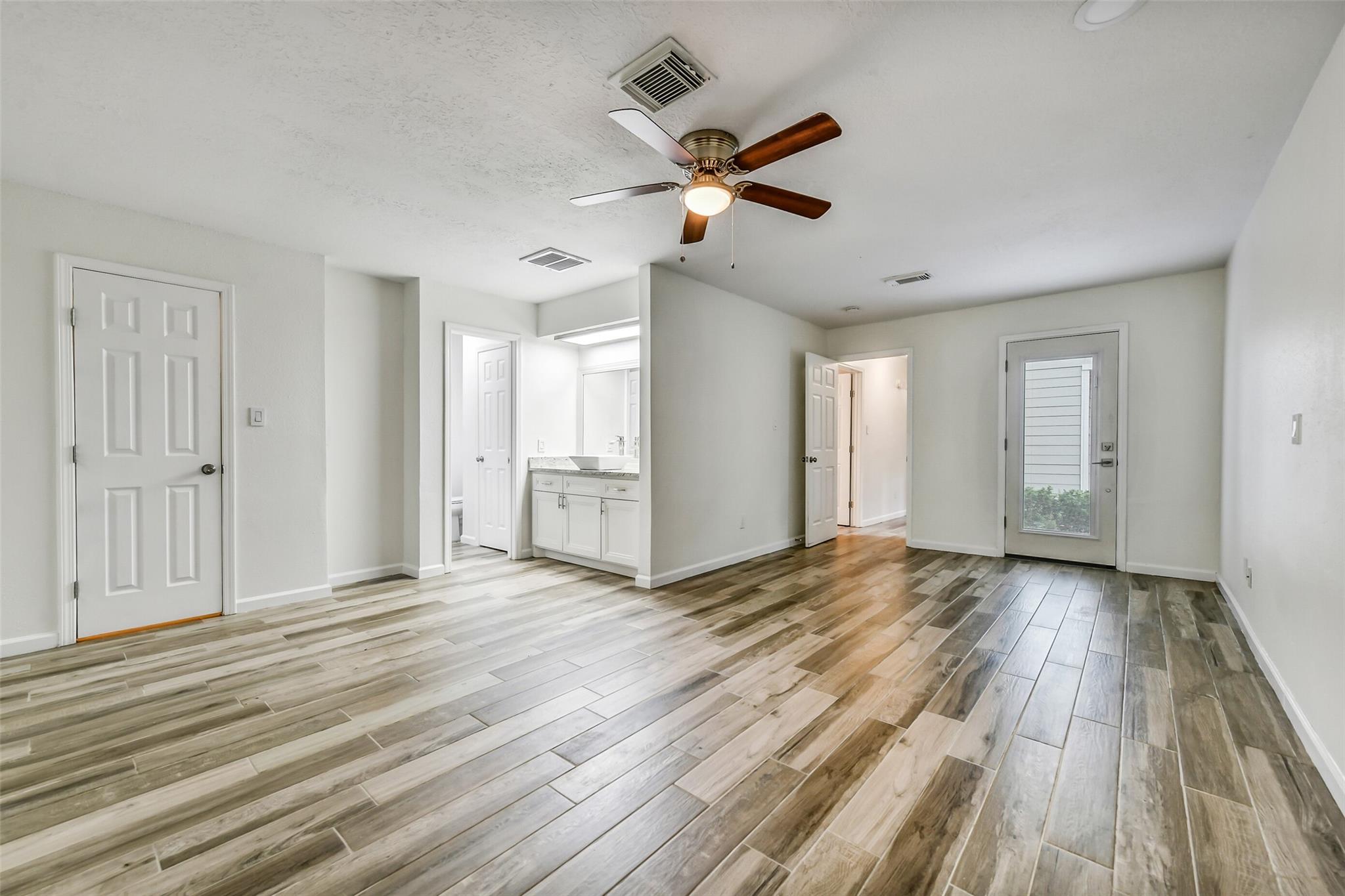 5206 Appleblossom Lane