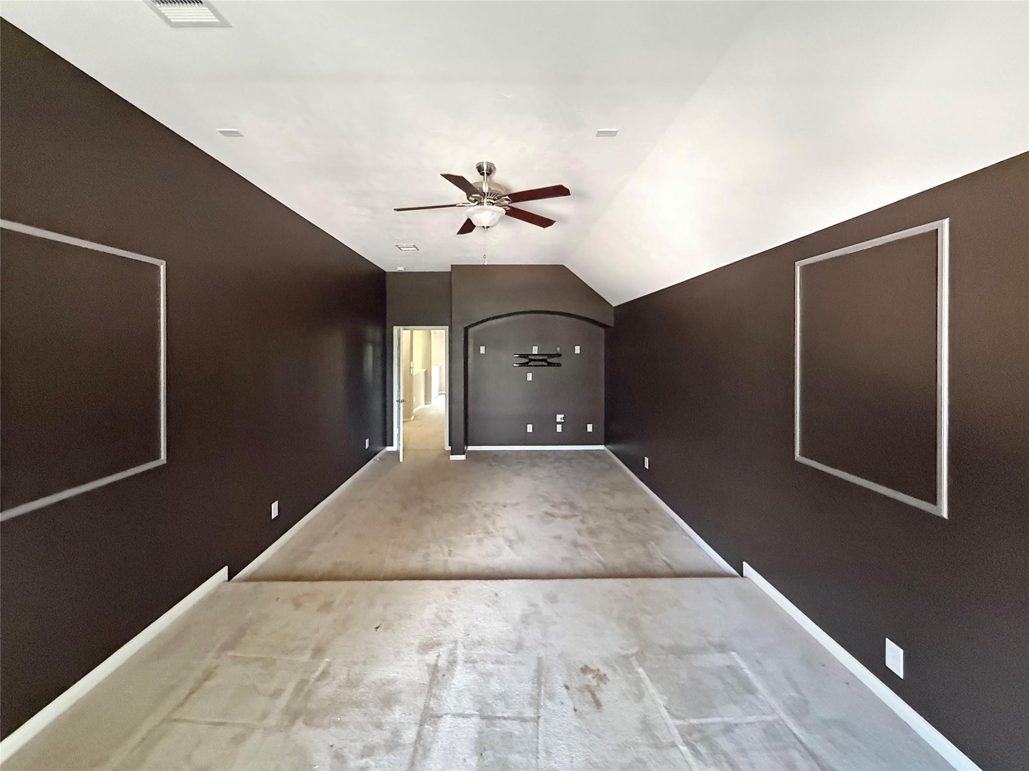 3215 London Lane