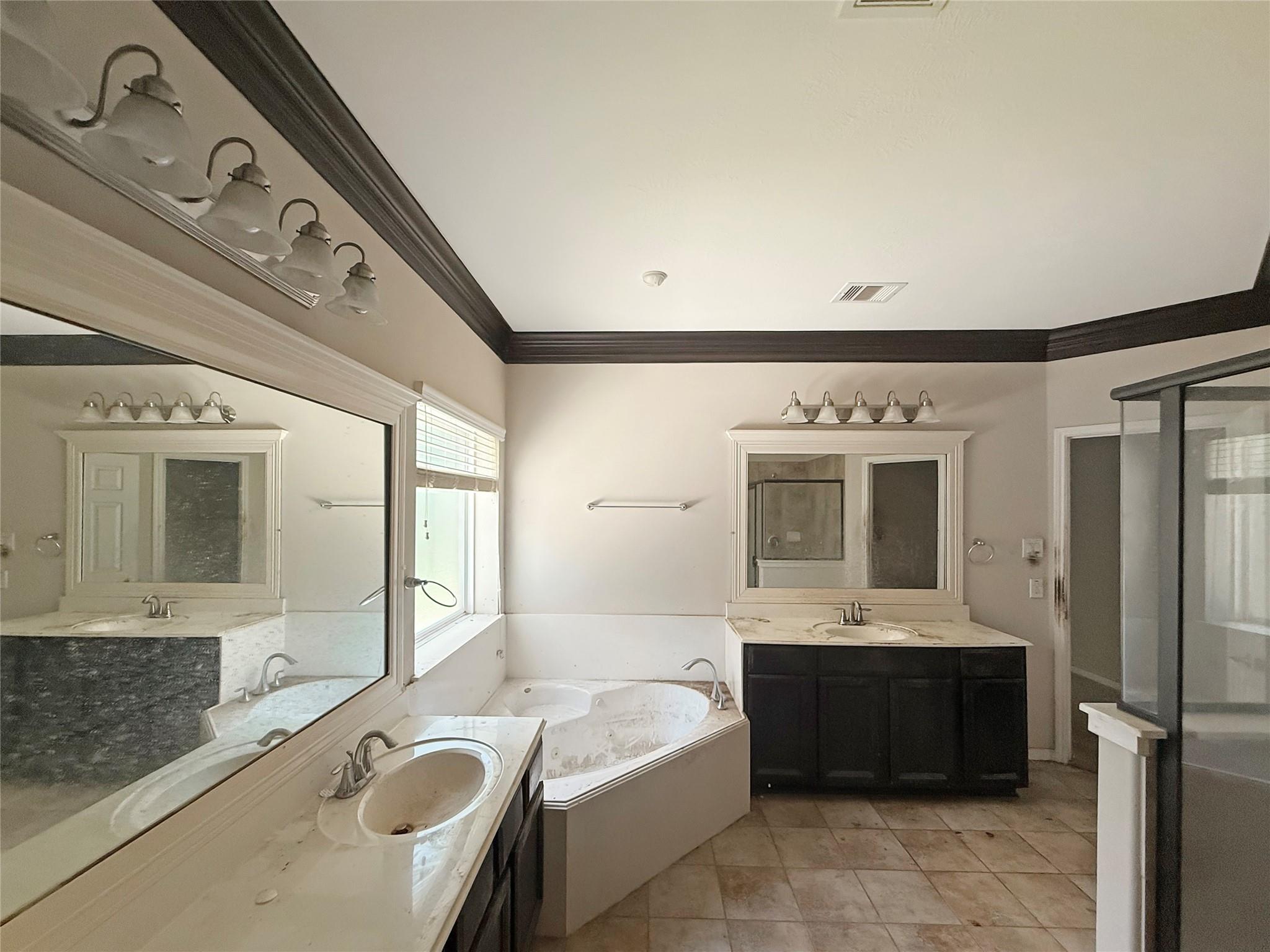 3215 London Lane