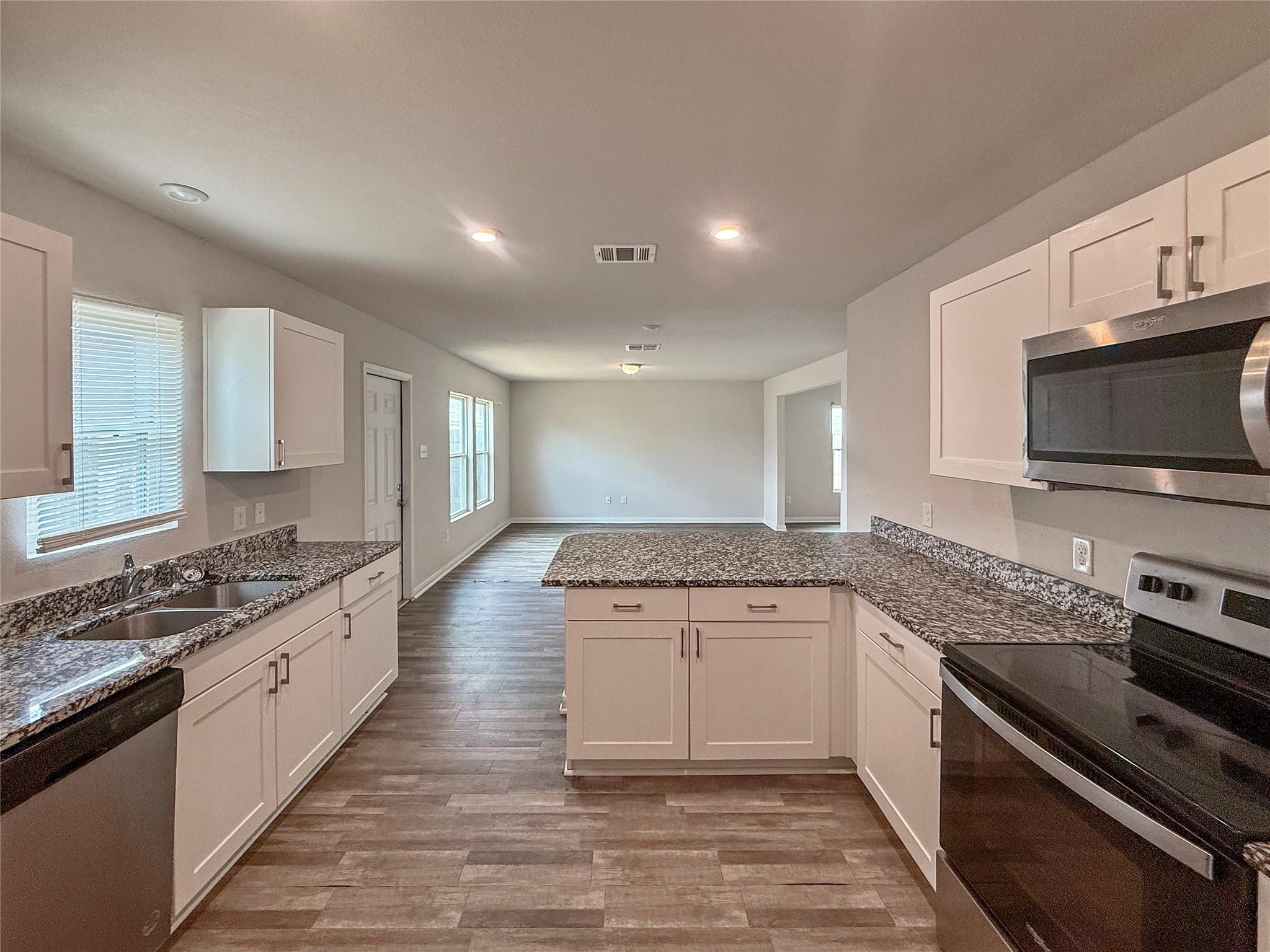 10123 Cerritos Drive