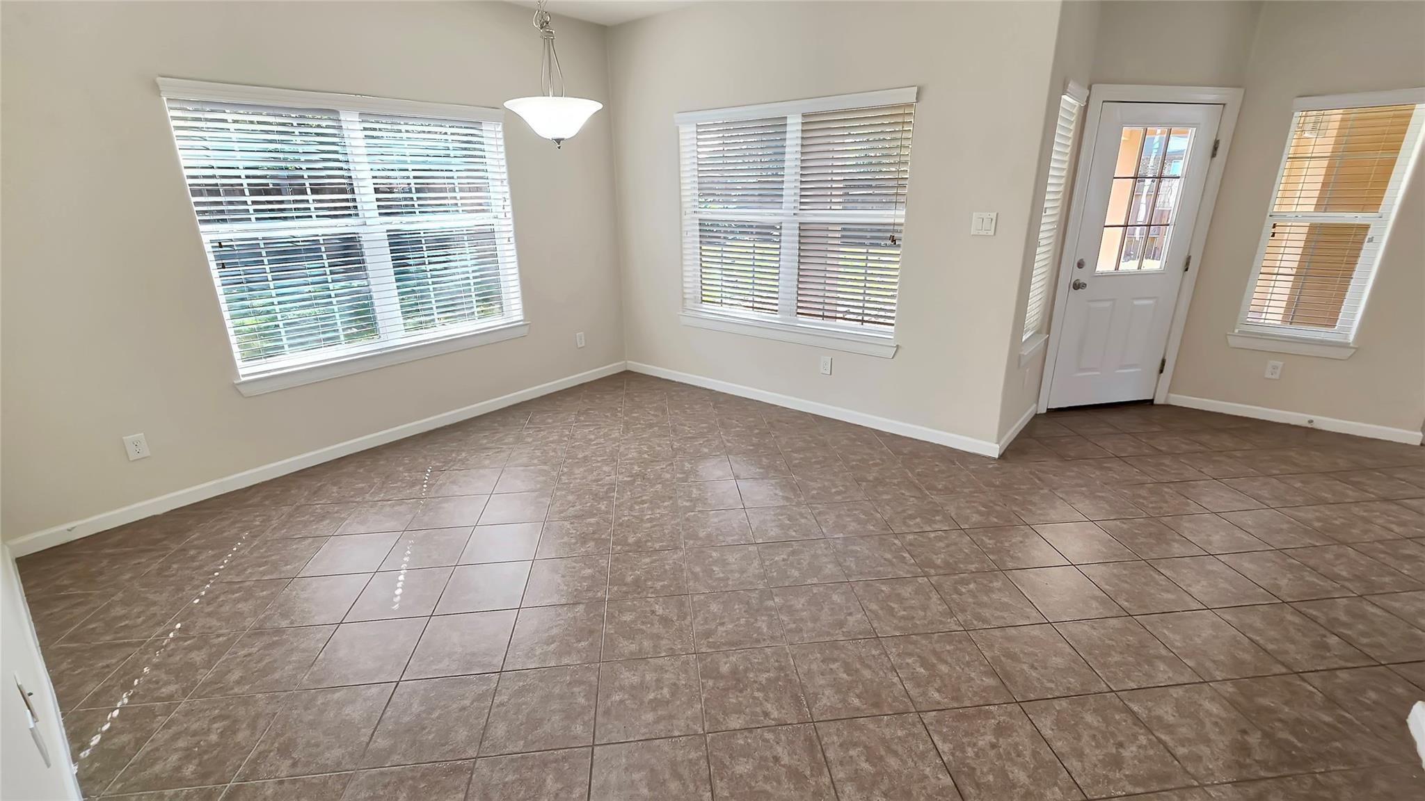 2213 Dove Haven Lane