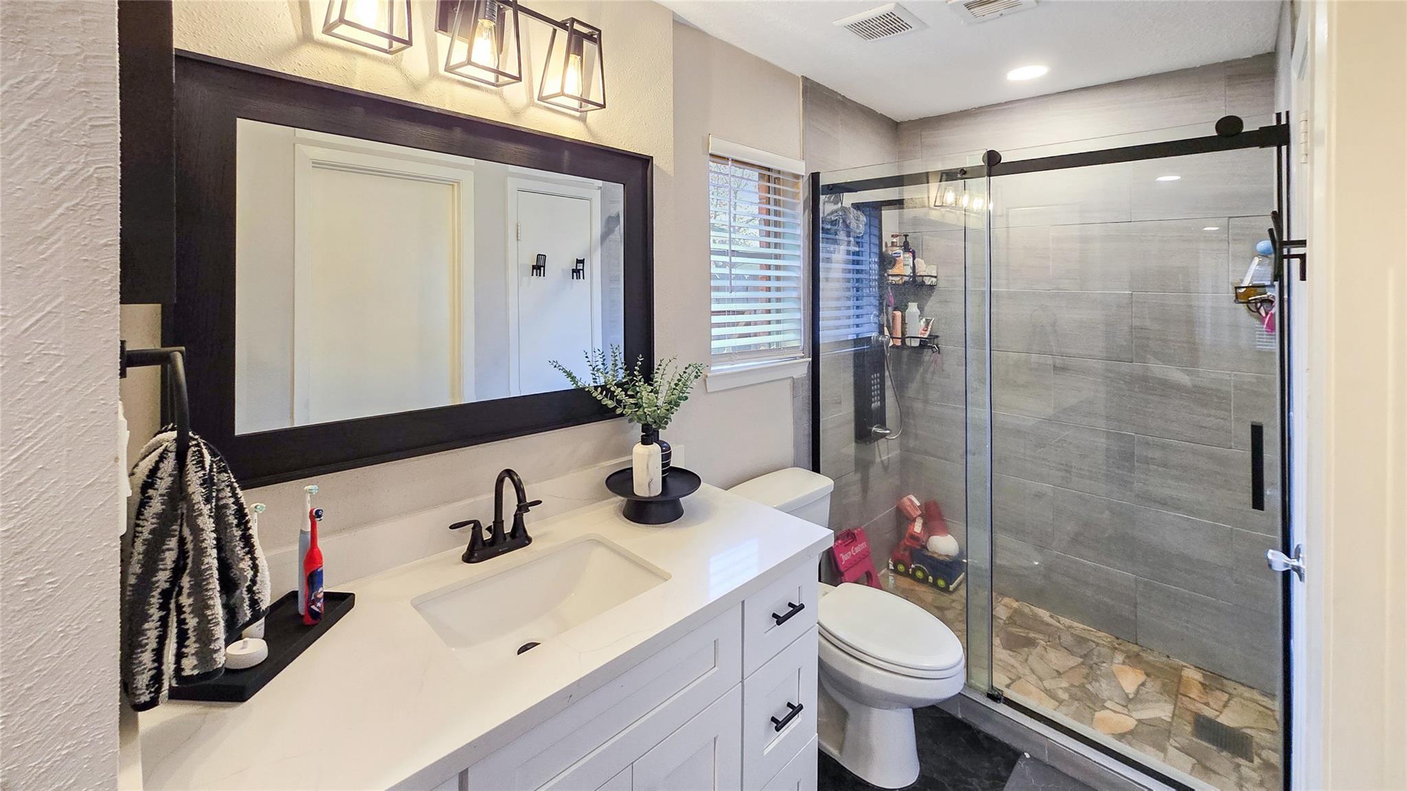 22531 John Rolfe Lane