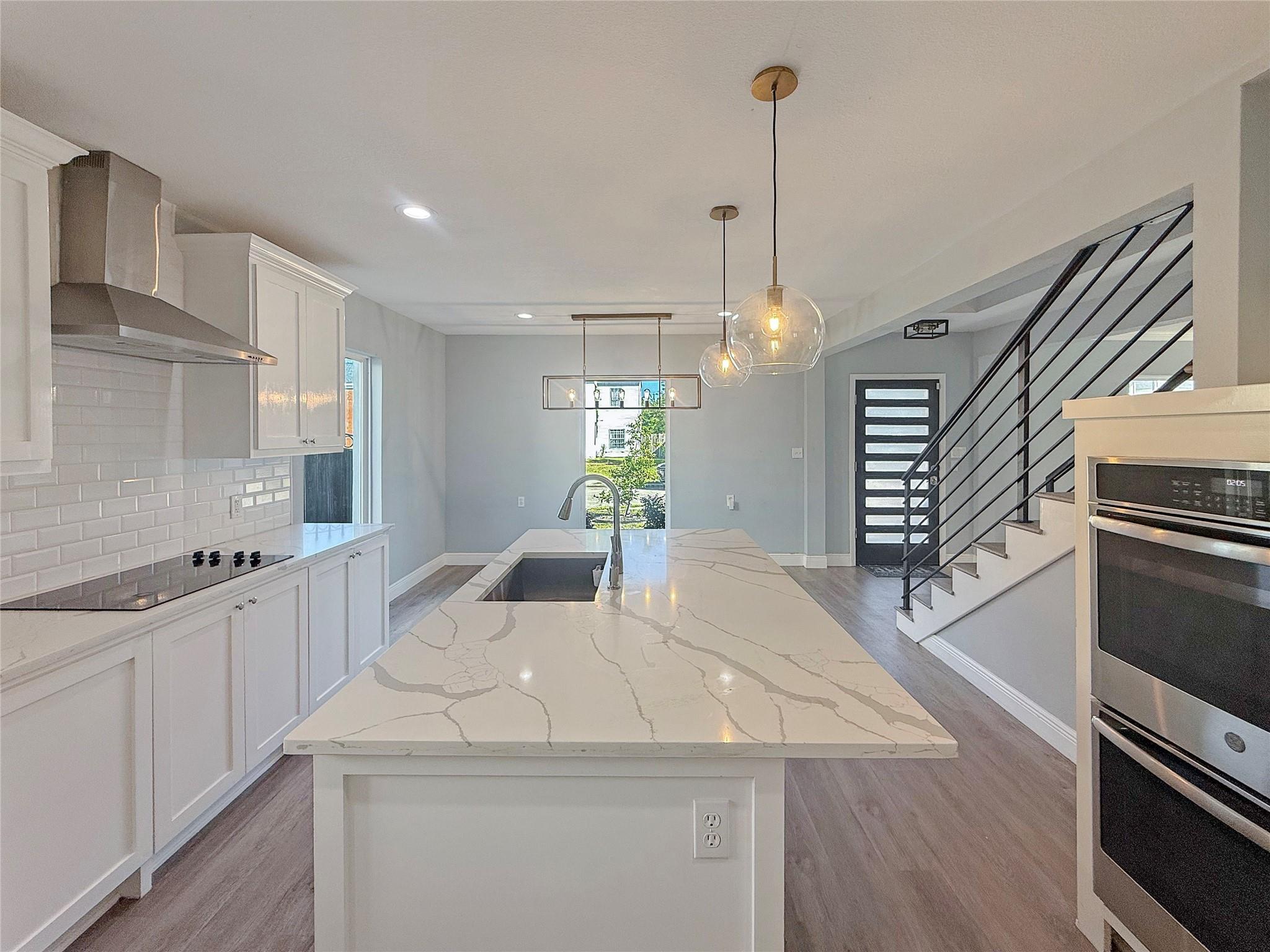 3352 Ozark Street