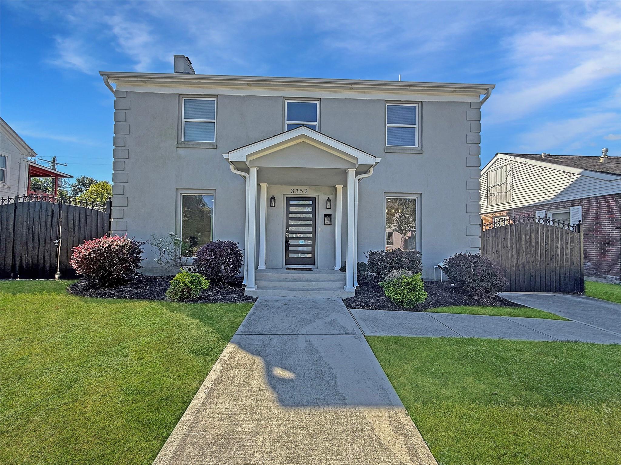 3352 Ozark Street