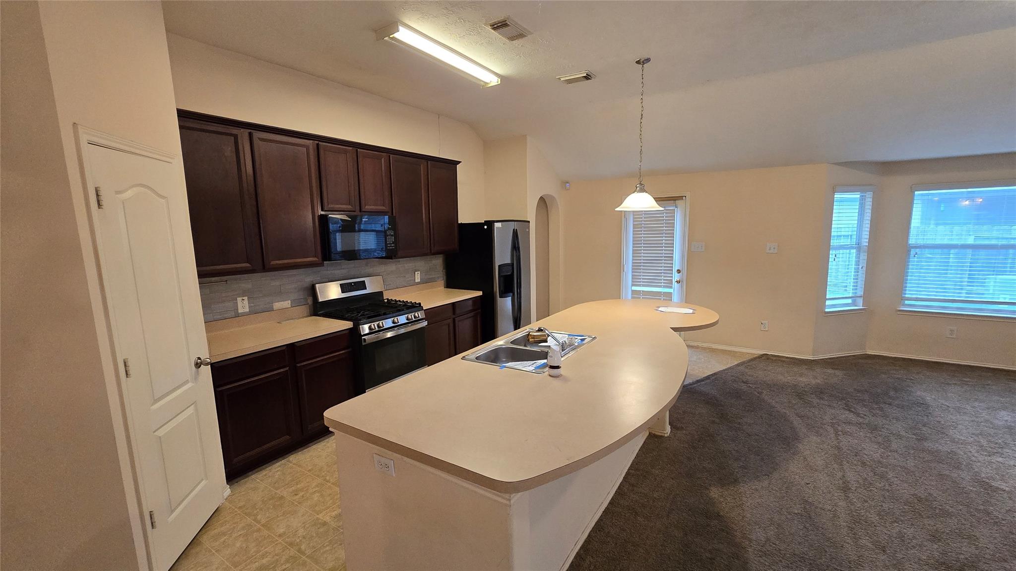 6111 Plantation Forest Drive