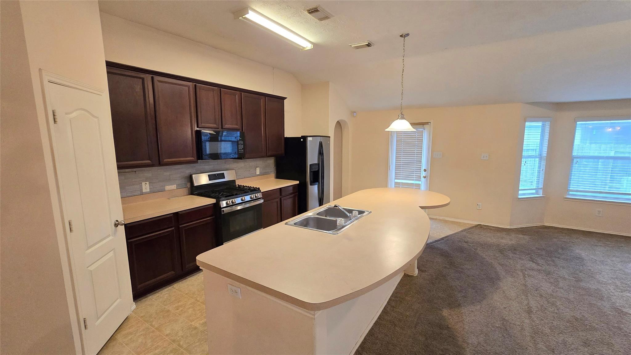 6111 Plantation Forest Drive