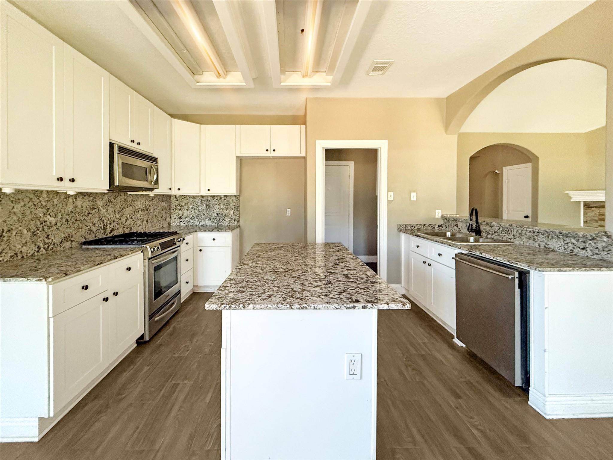 6242 Piedra Negras Court