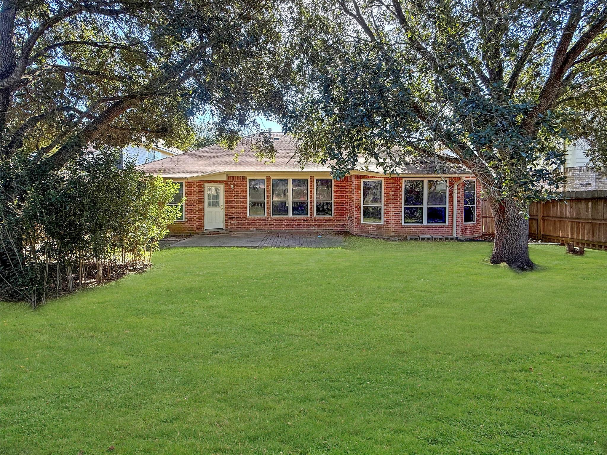 6242 Piedra Negras Court