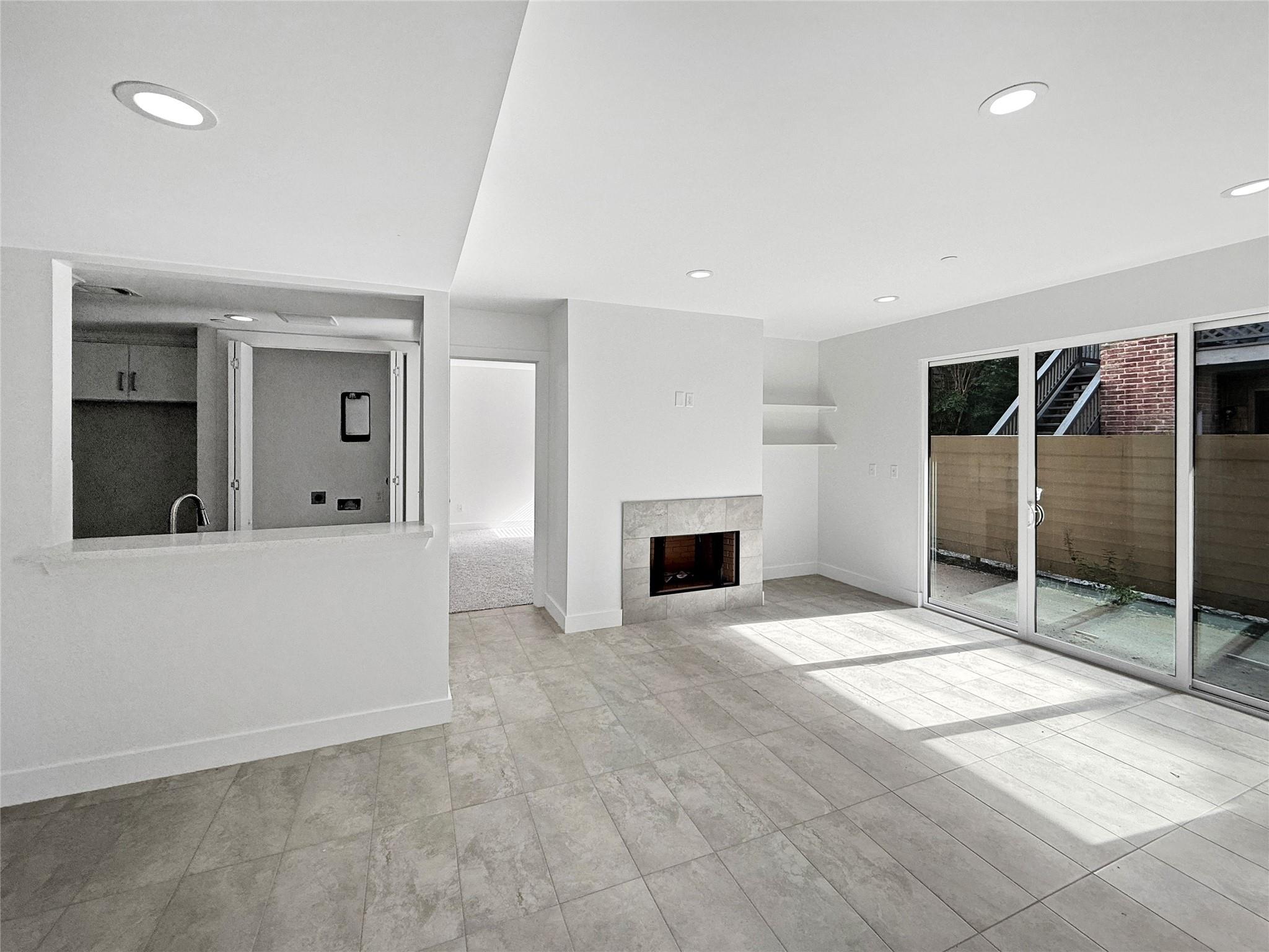2829 Timmons Lane # 209