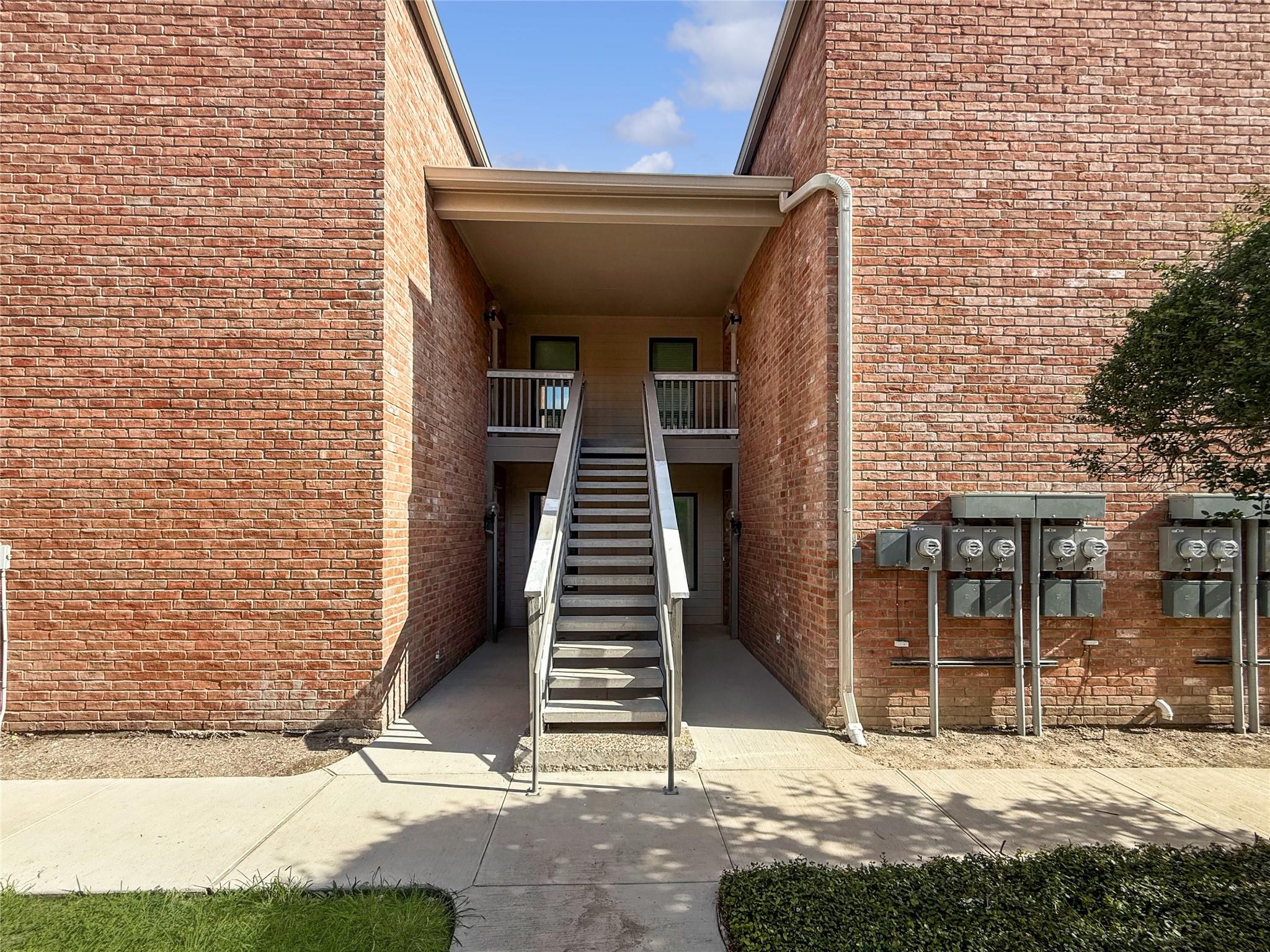 2829 Timmons Lane # 209