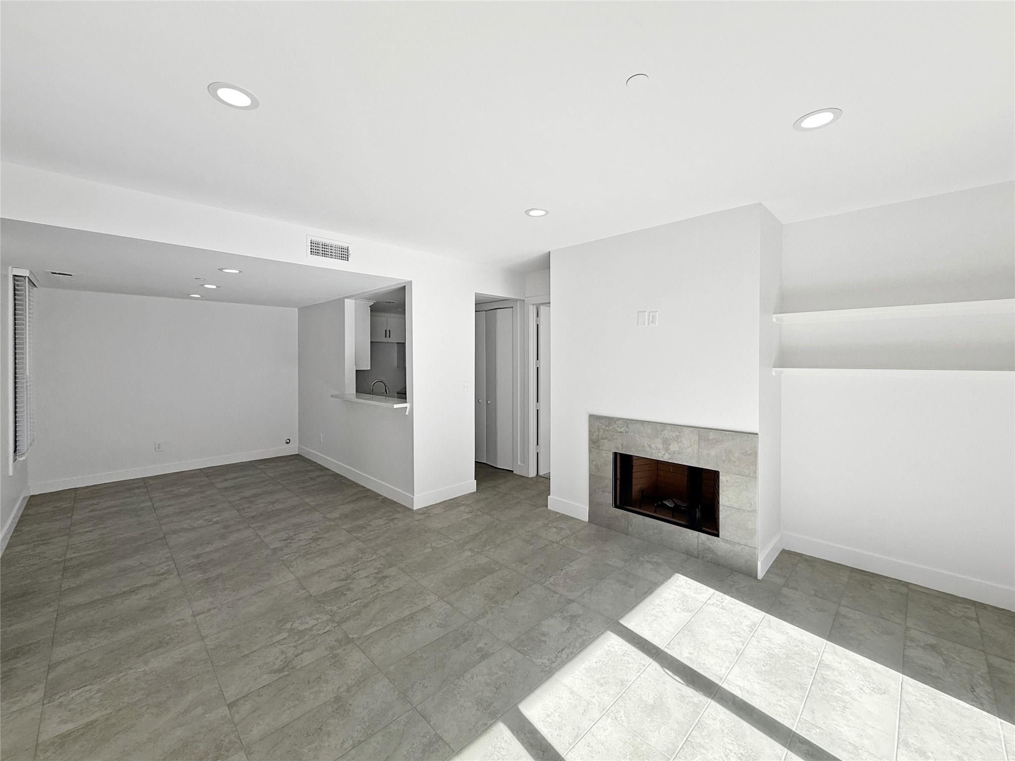 2829 Timmons Lane # 209