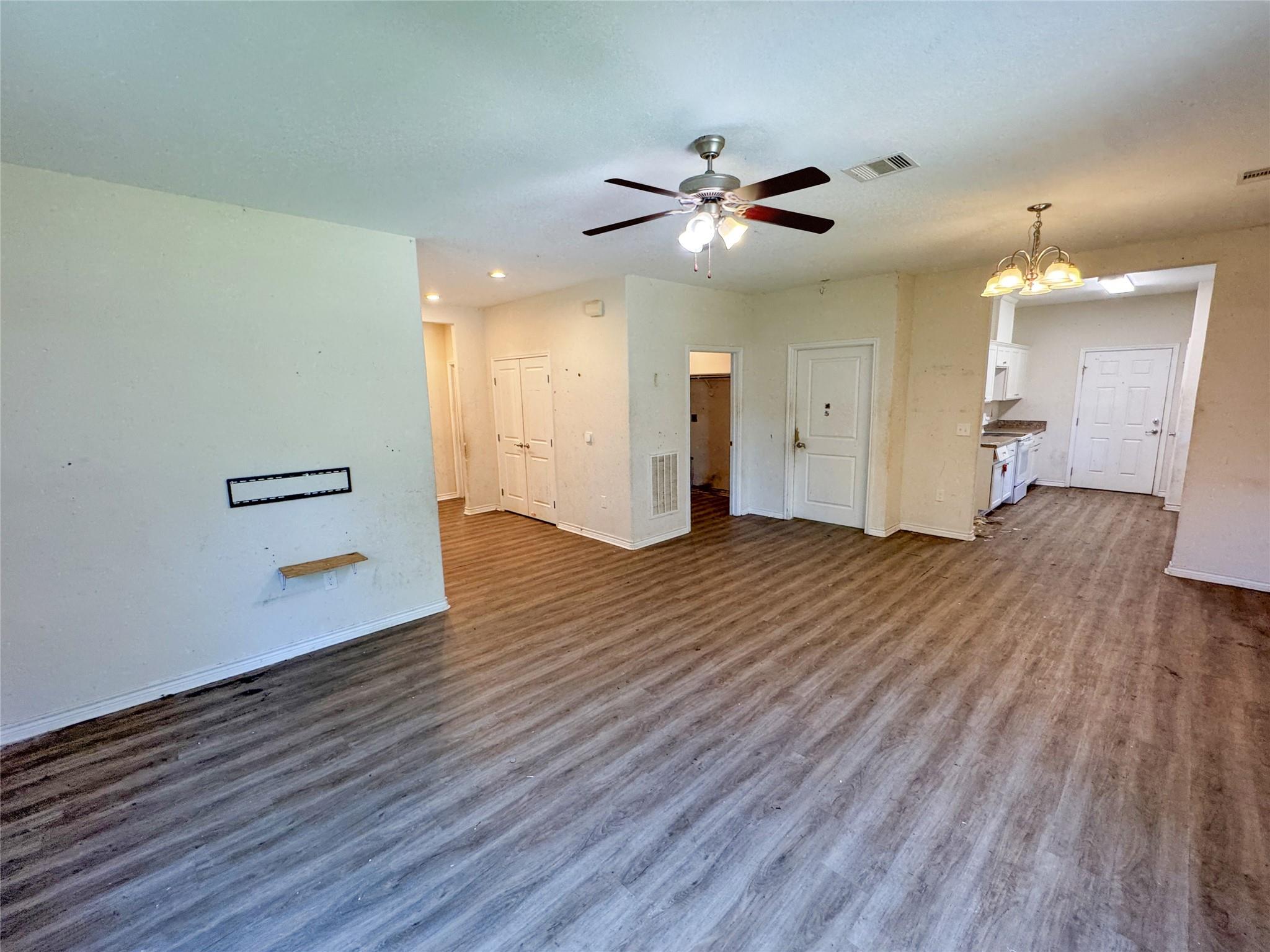 303 S 4th Street