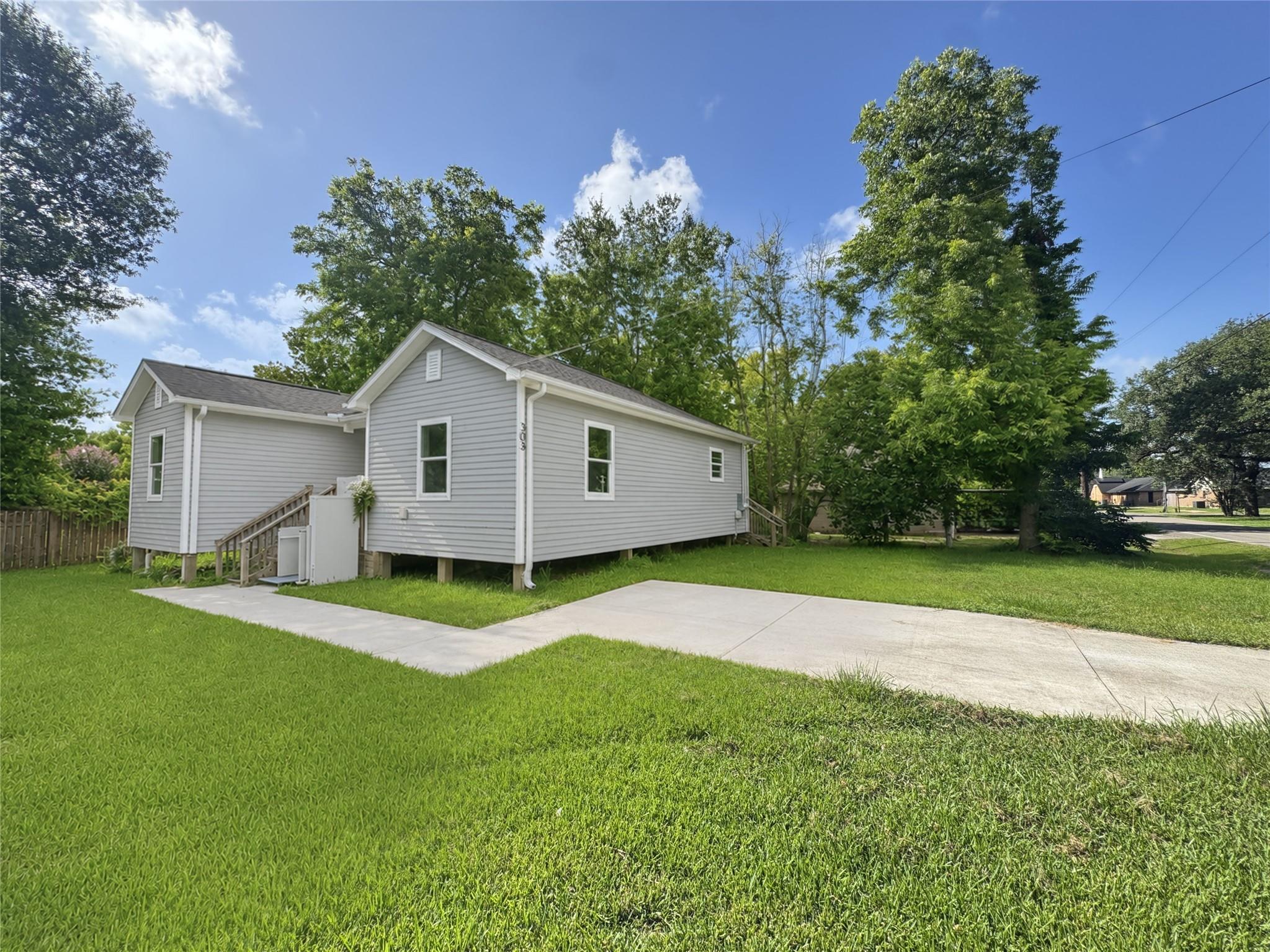 303 S 4th Street