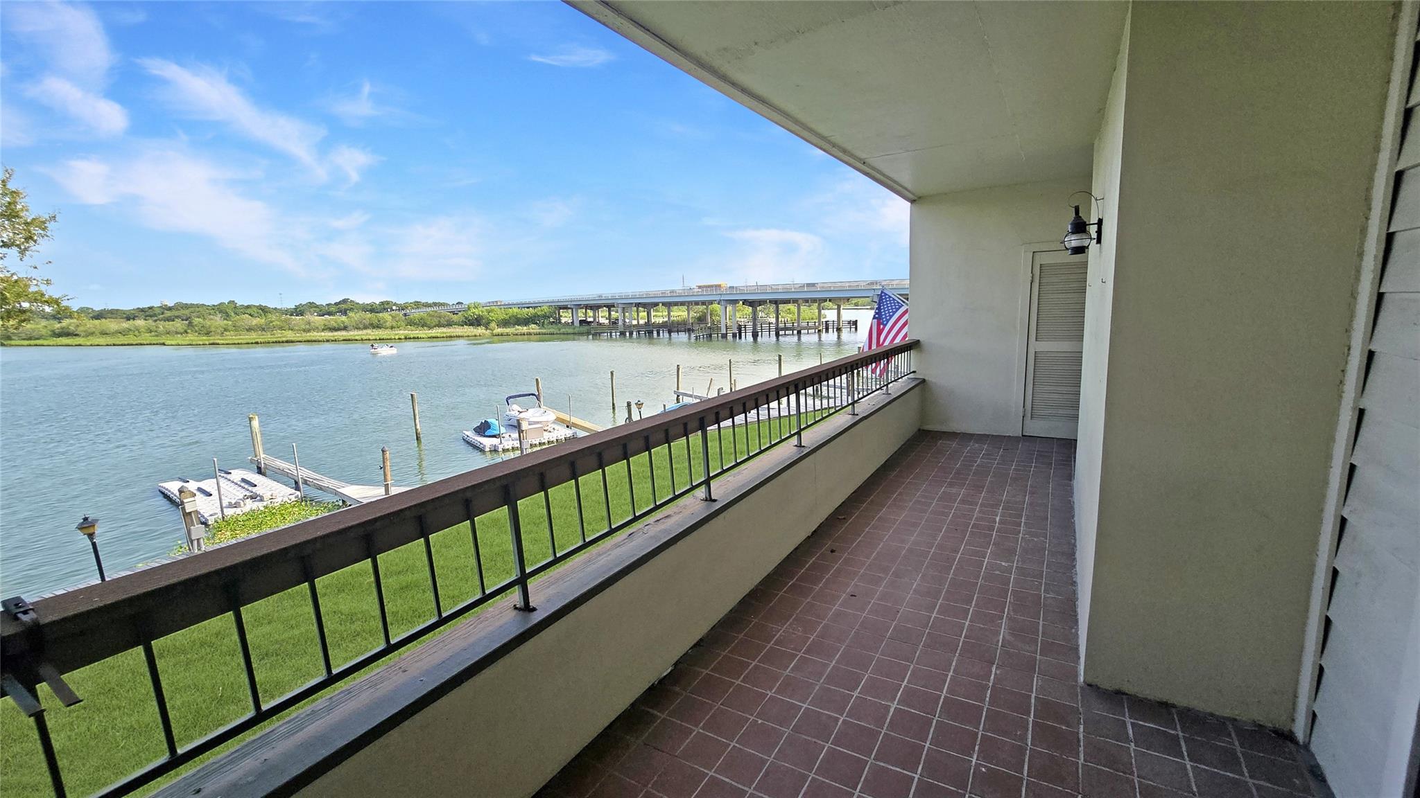 18809 Egret Bay Boulevard # 104