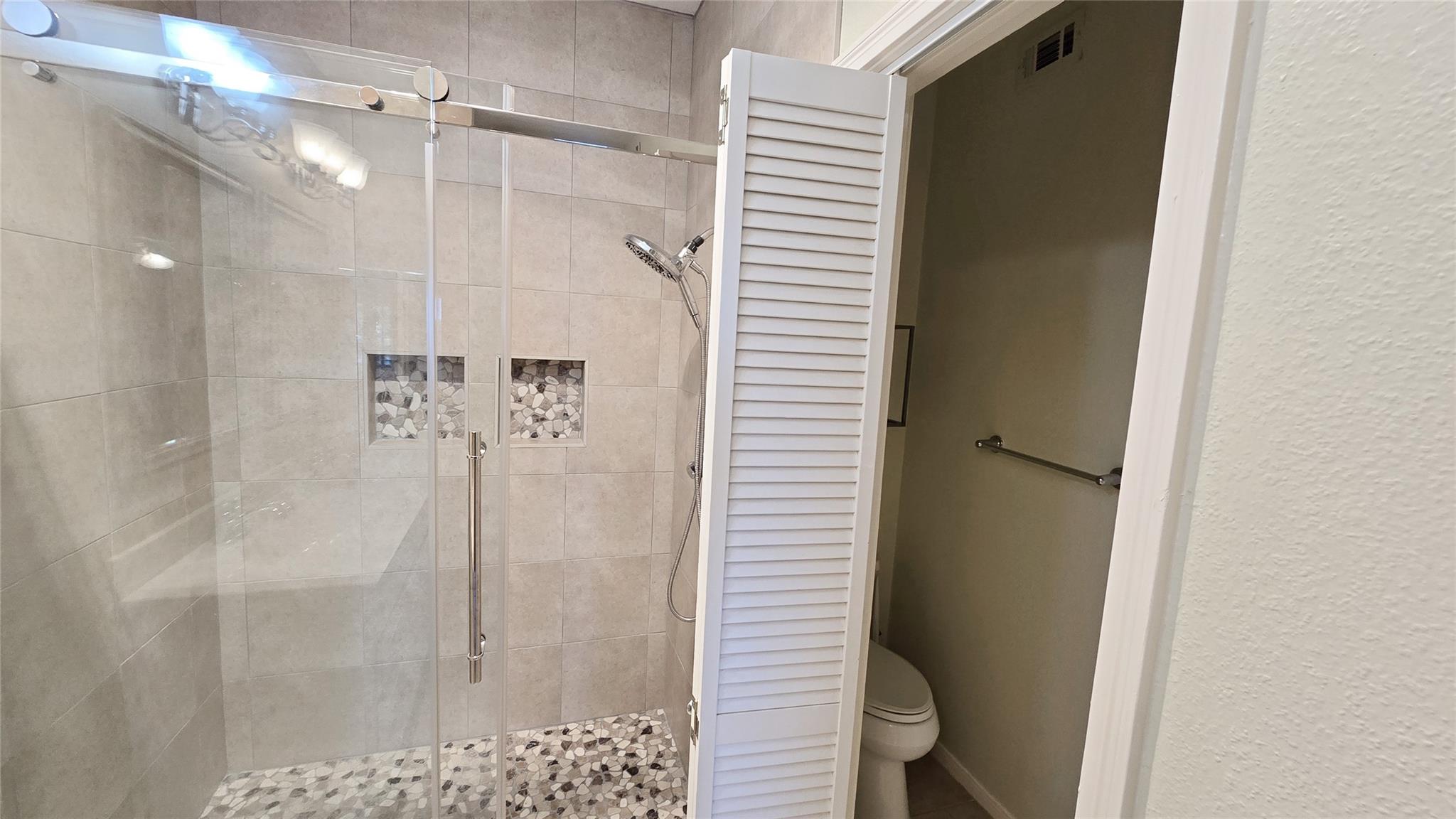 18809 Egret Bay Boulevard # 104